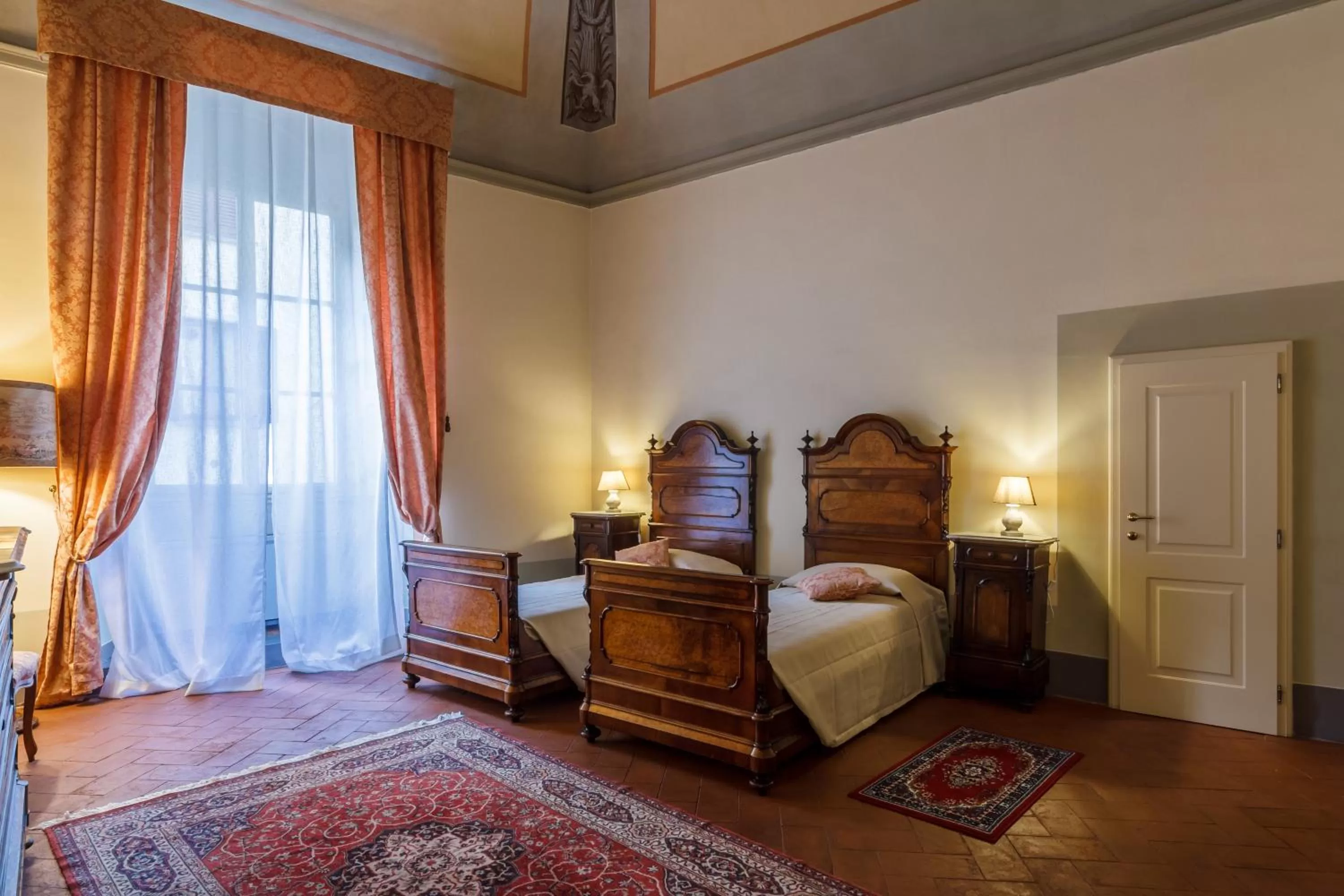 Photo of the whole room, Bed in Dimora Storica Palazzo Puccini