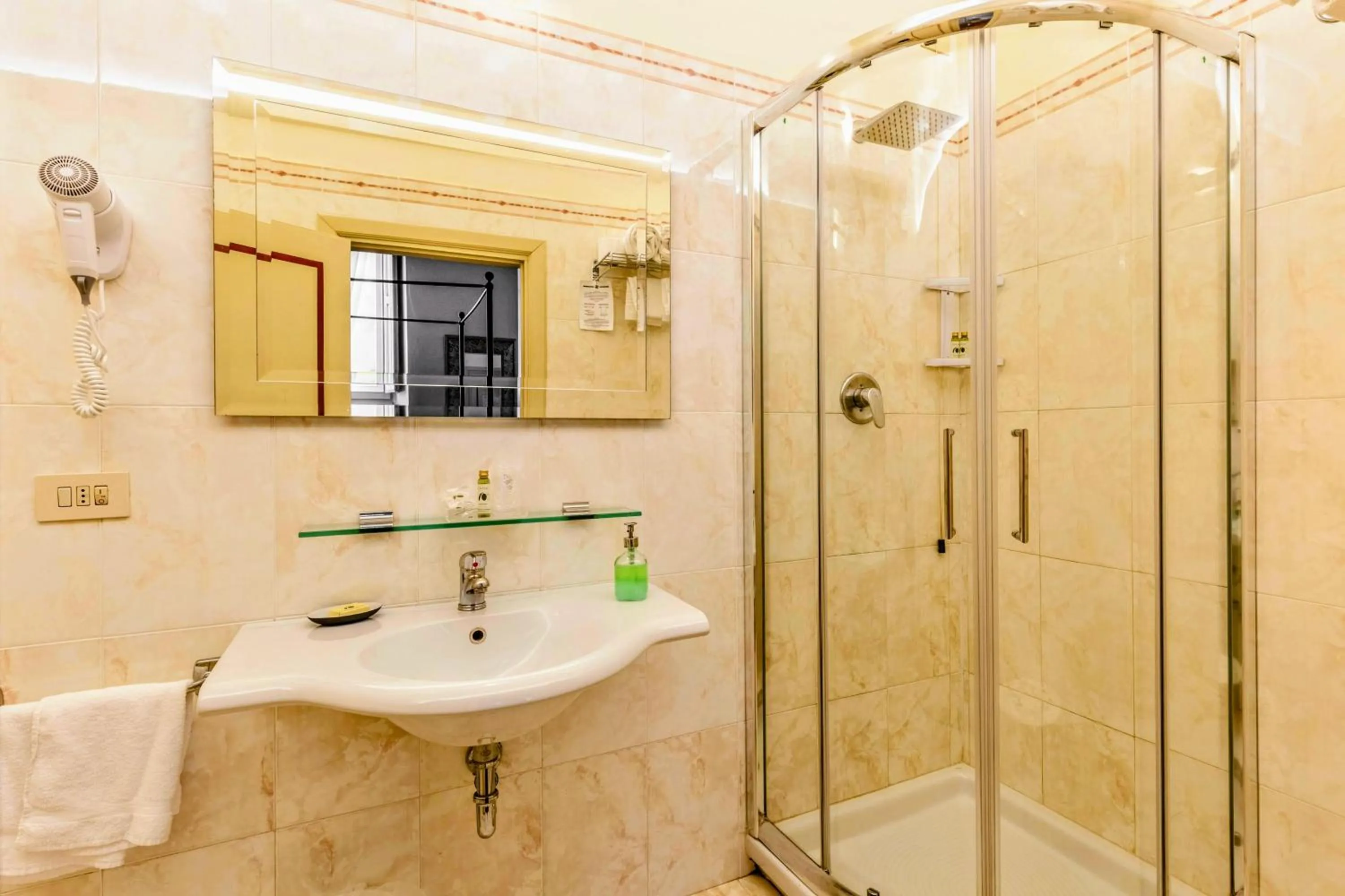 Bathroom in Hotel San Michele