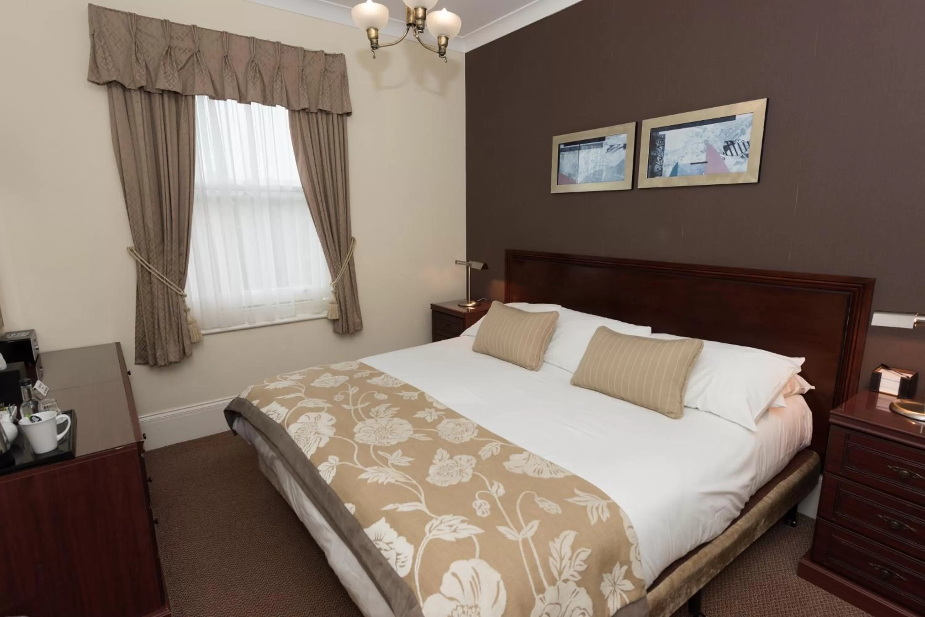 Bed in Devonshire Park Hotel