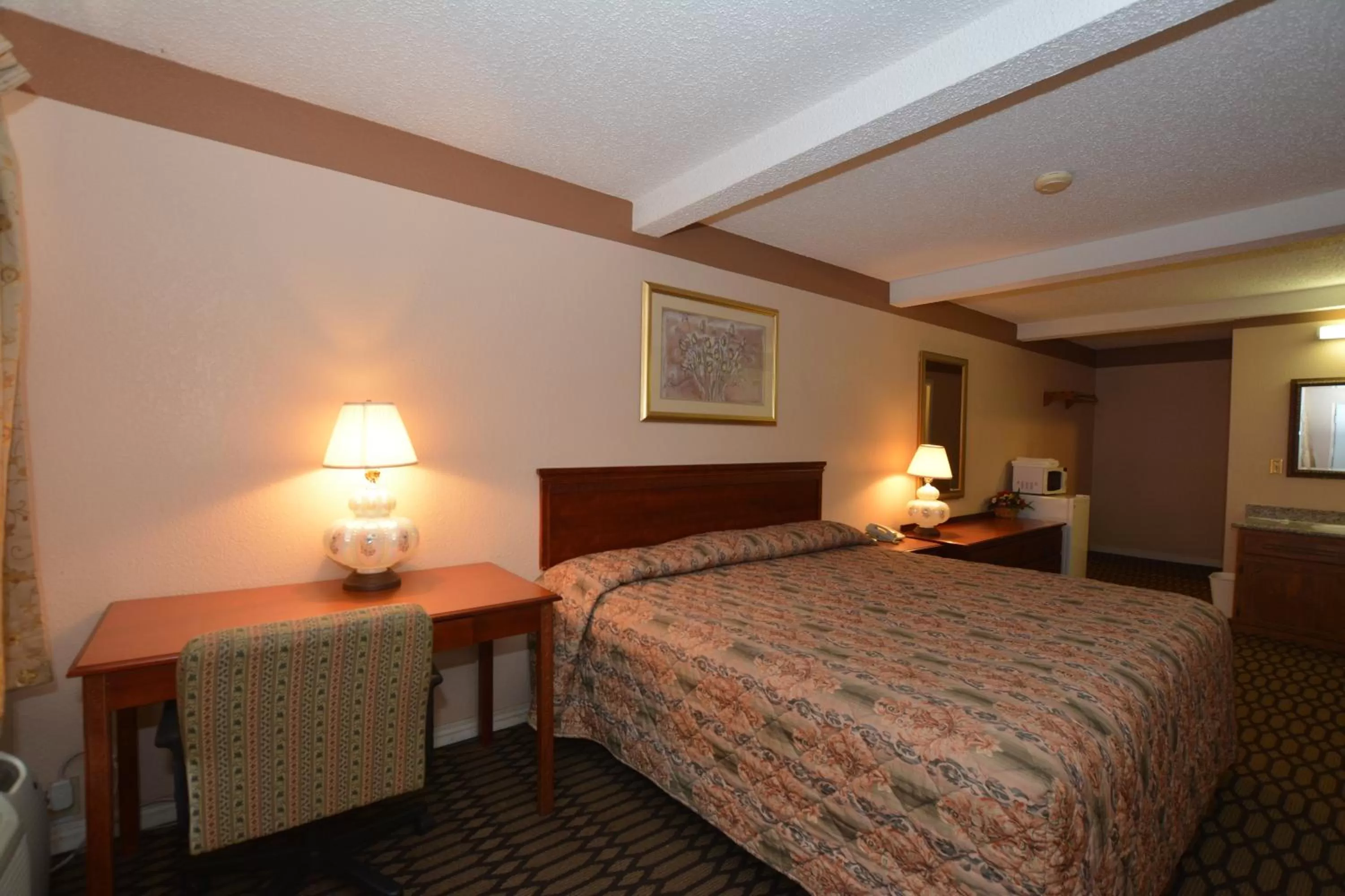 Bedroom, Bed in Newcastle Motel