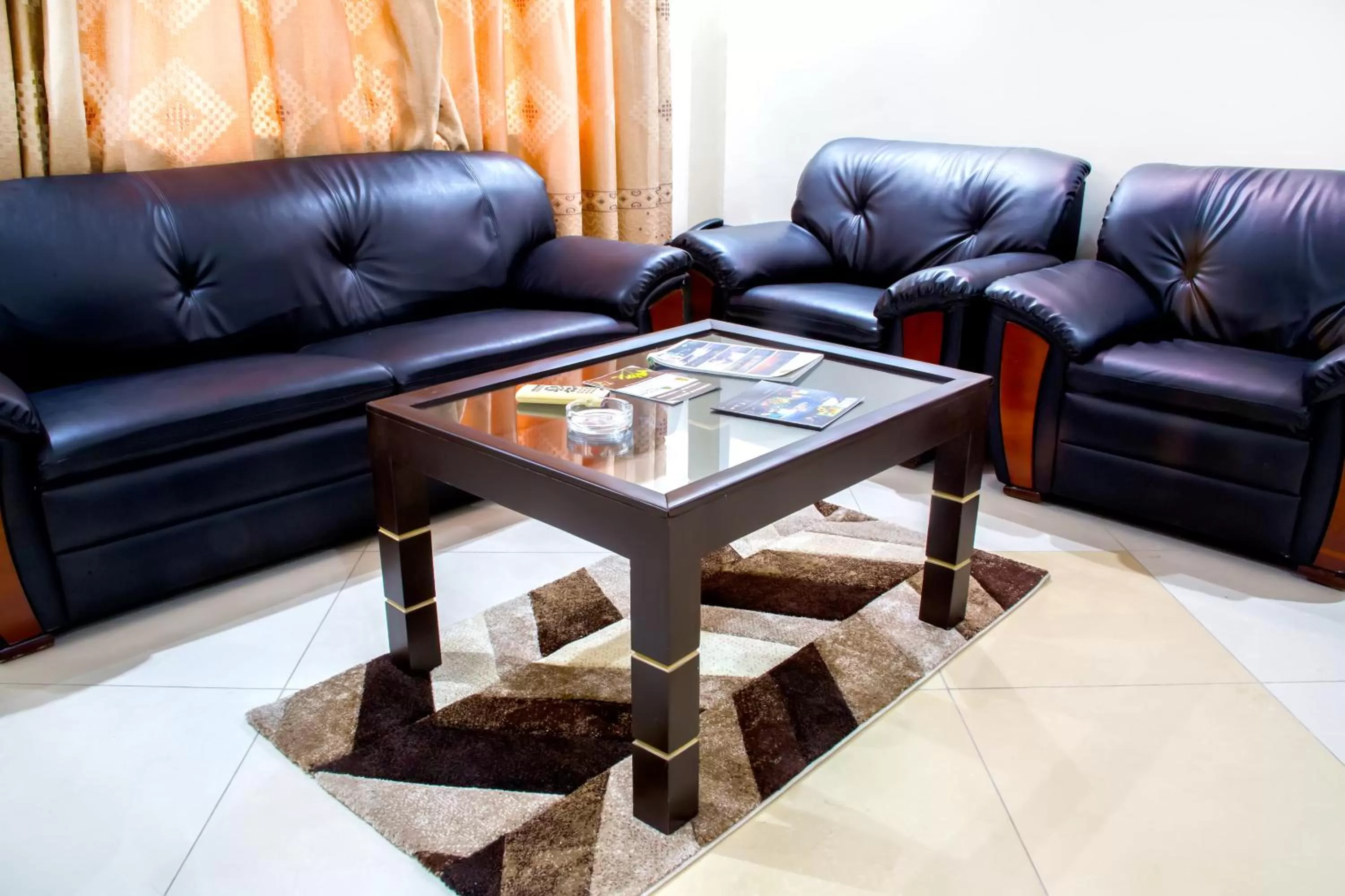 Living room in Sleep Inn Hotel - Kariakoo