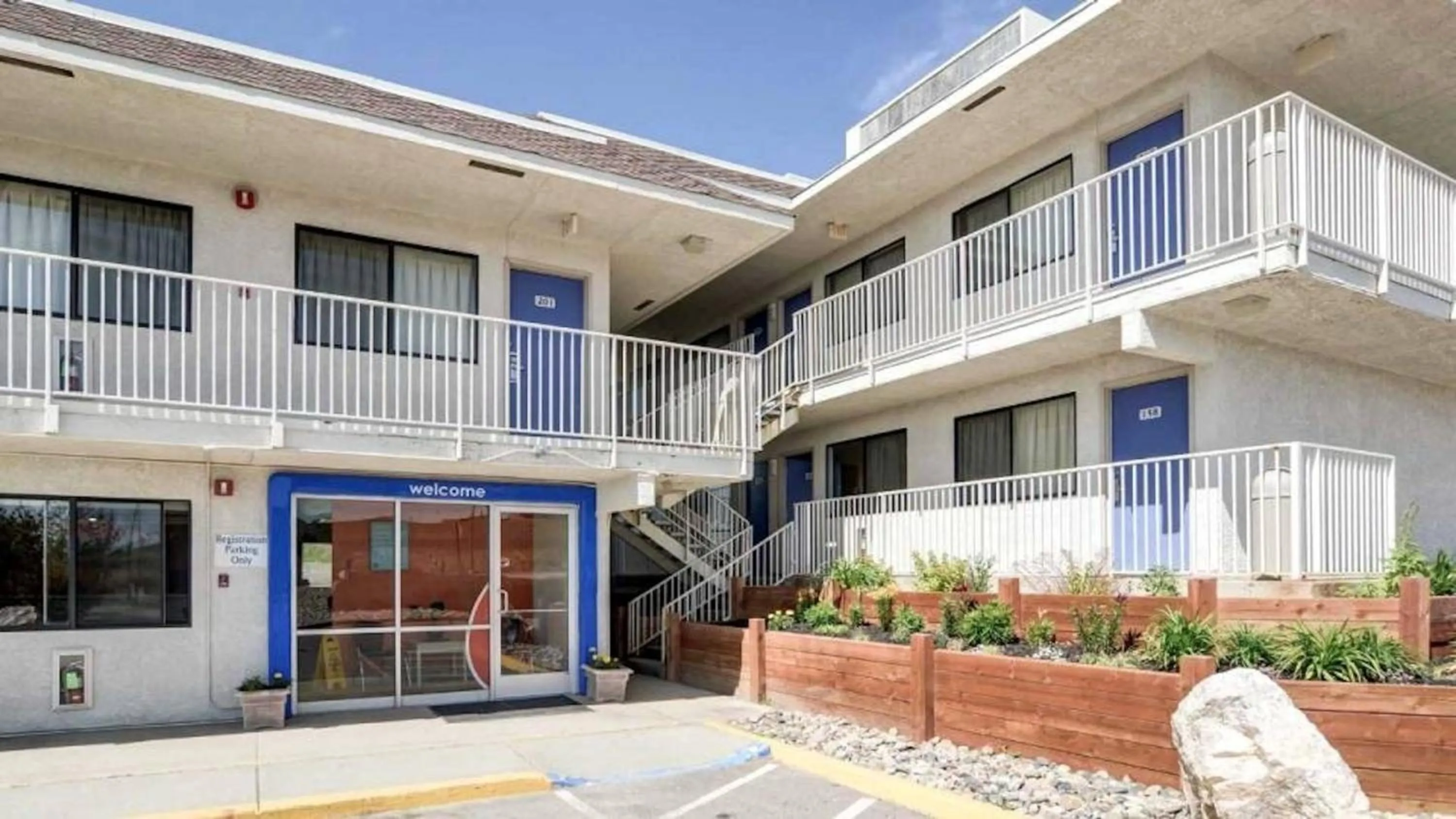 Property building in Motel 6-Casper, WY