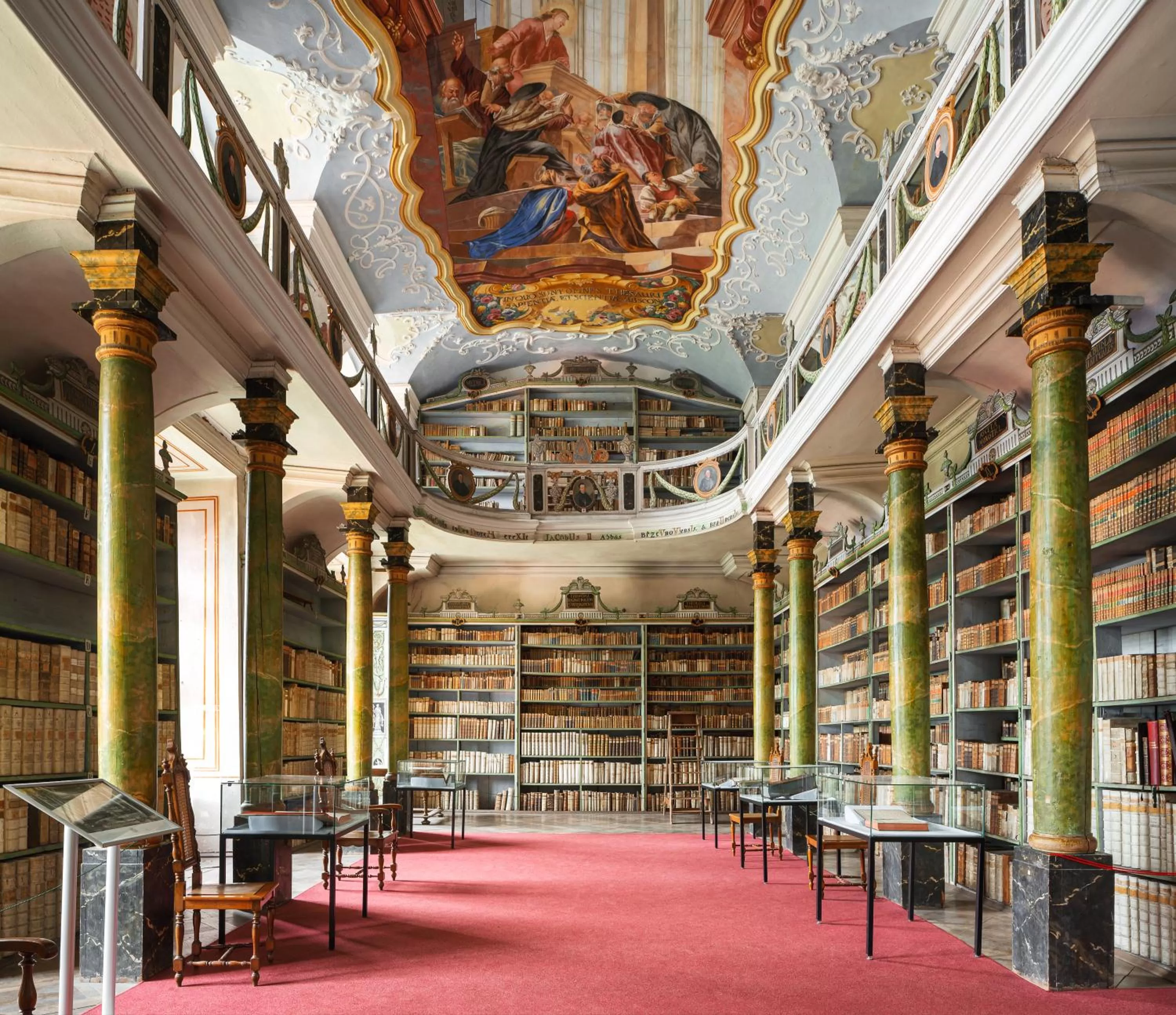 Library in Dům Hostů Klášter Broumov