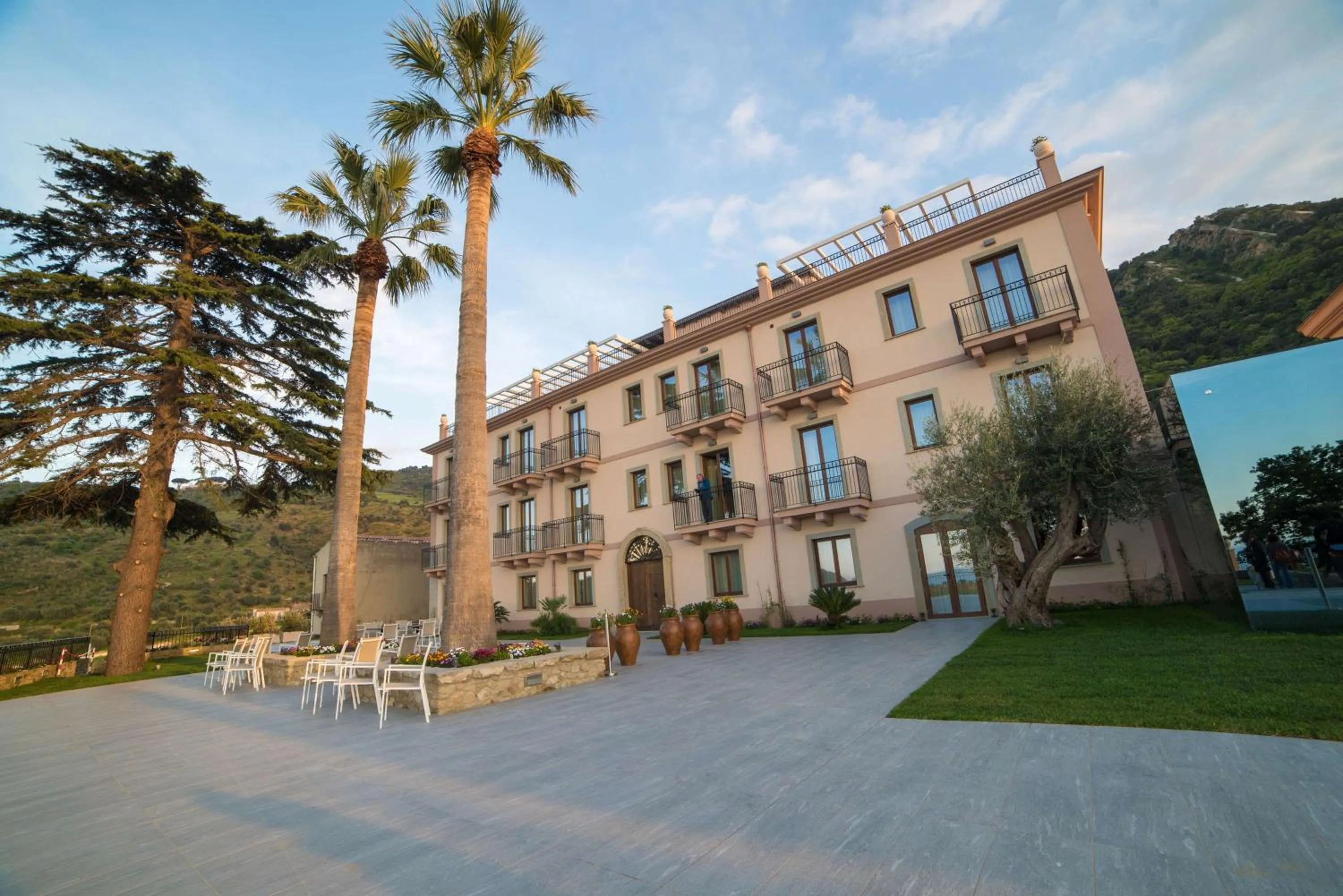 Property building in Best Western Plus Hotel Terre di Eolo