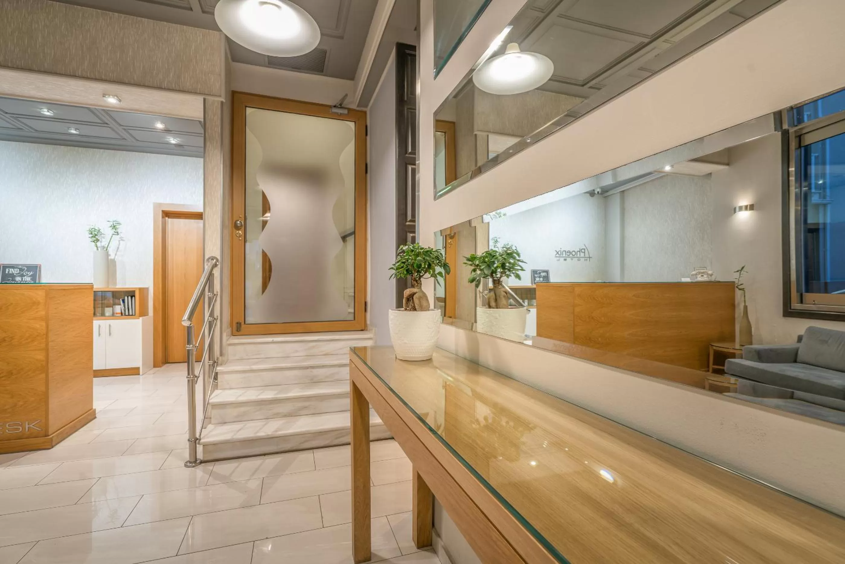 Lobby or reception in Phoenix Hotel