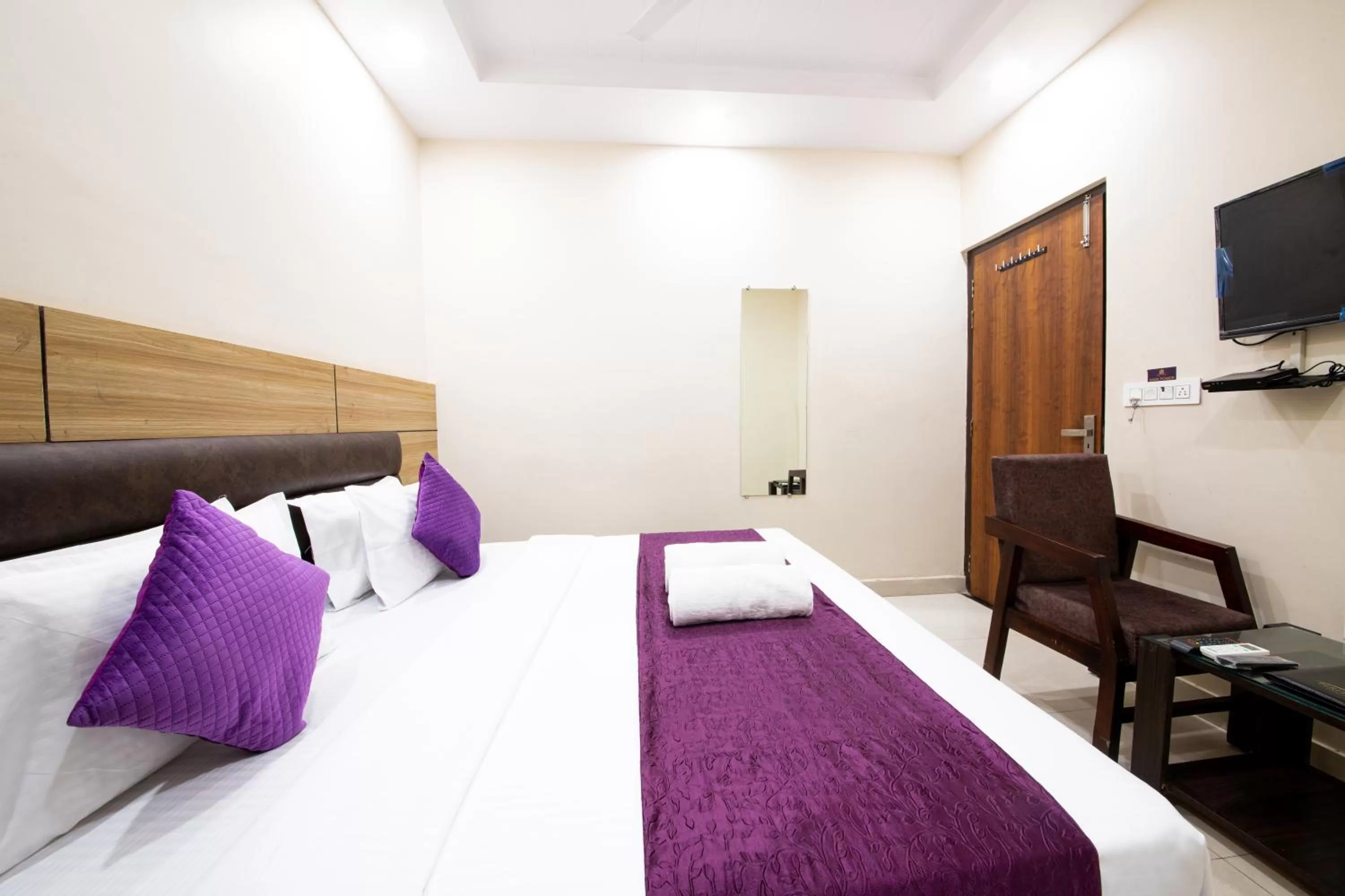 Bed in Perfectstayz Value Dwarkesh - Hotel Near Haridwar Railway station
