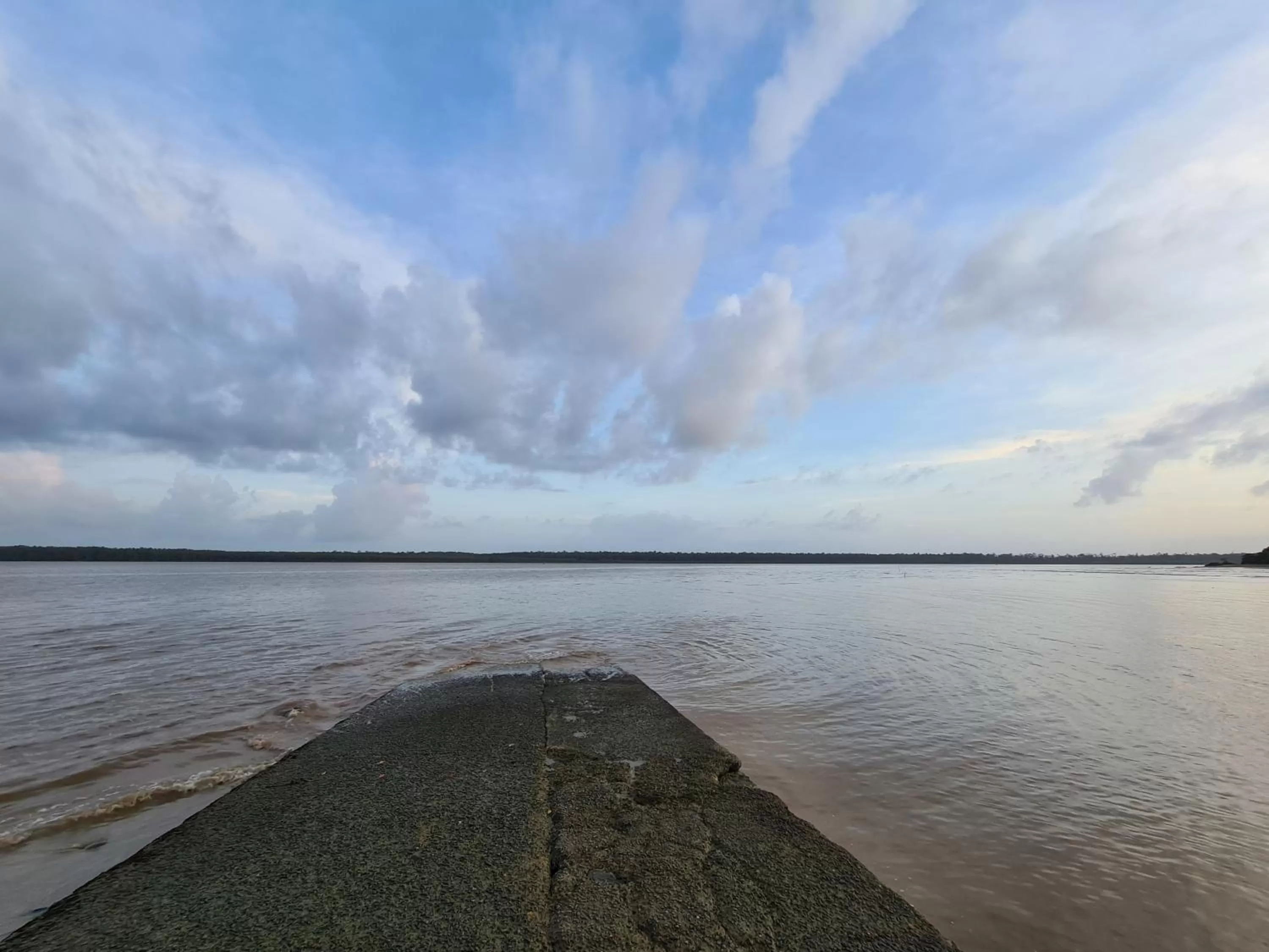 Fishing in Shikoa Sobole - Le Morpho et l'Ara