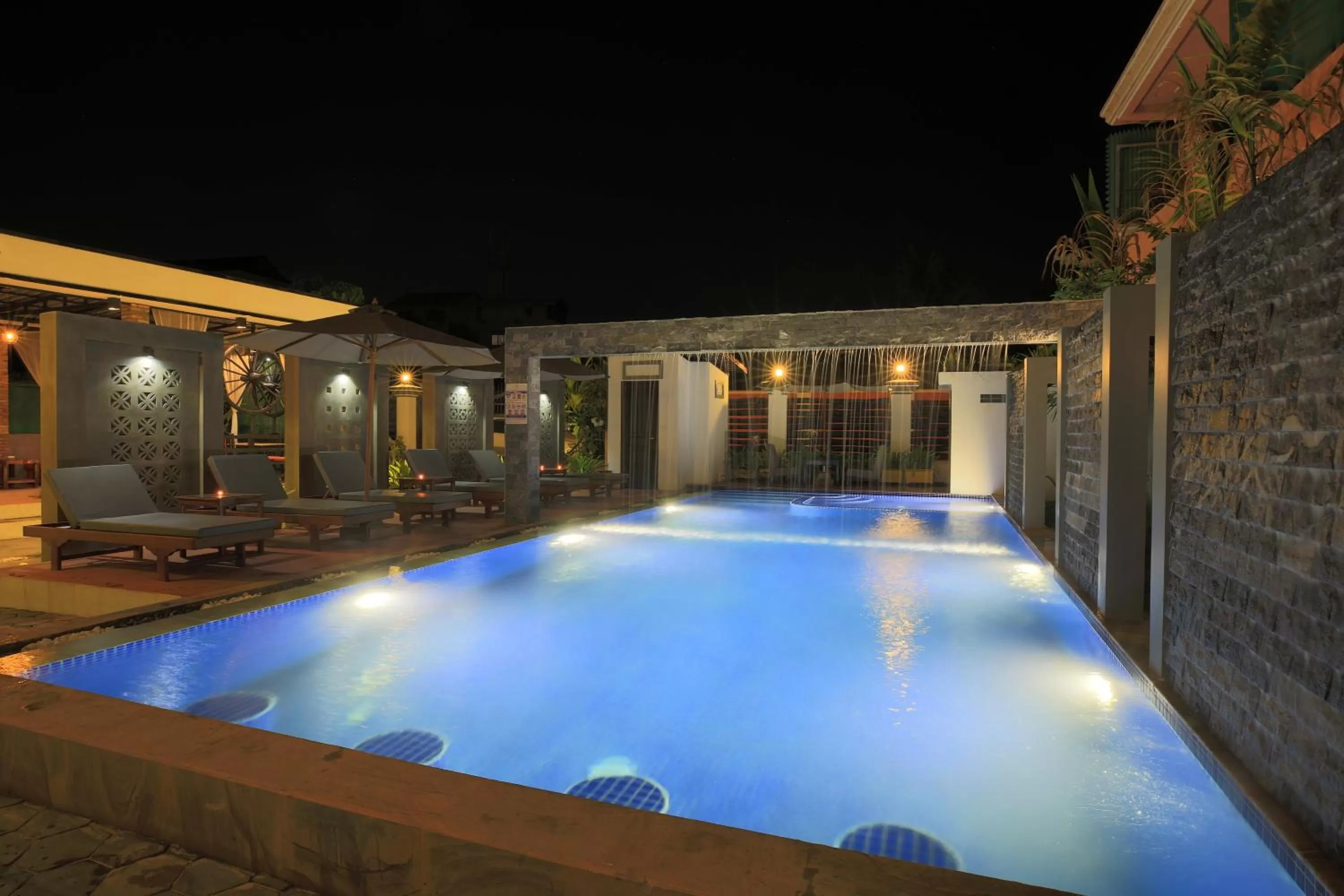 Swimming Pool in Sakun Angkor Boutique