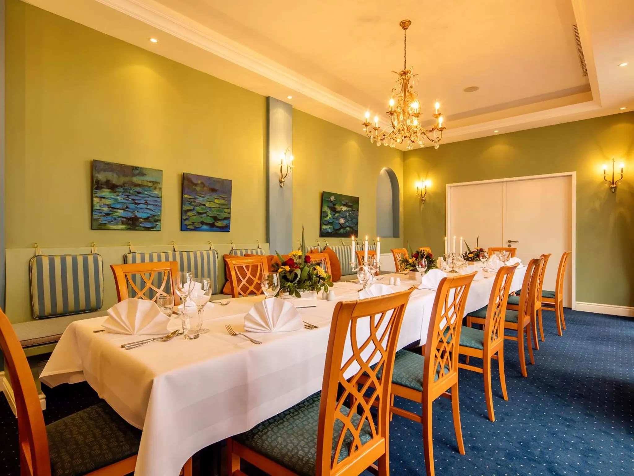 Restaurant/places to eat in INSELHOTEL Potsdam