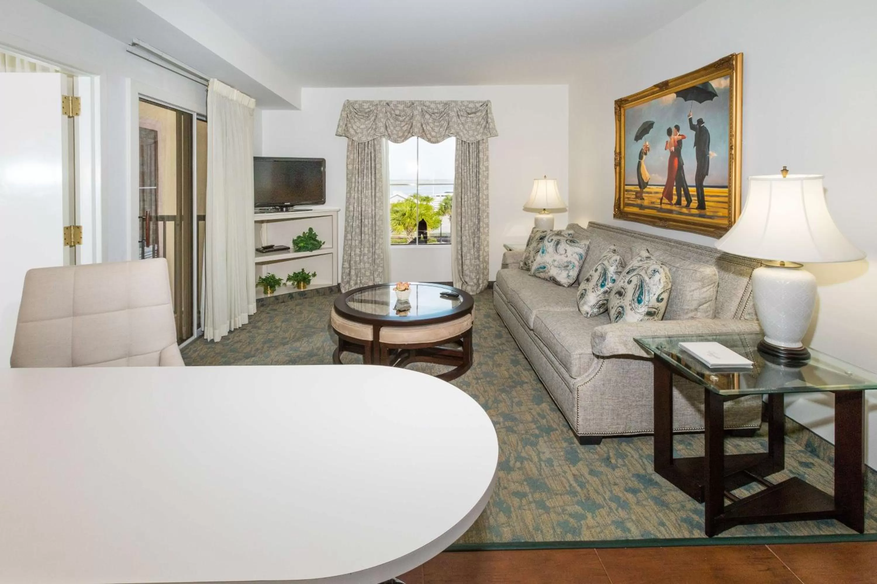 Living room in Hampton Inn & Suites Amelia Island-Historic Harbor Front