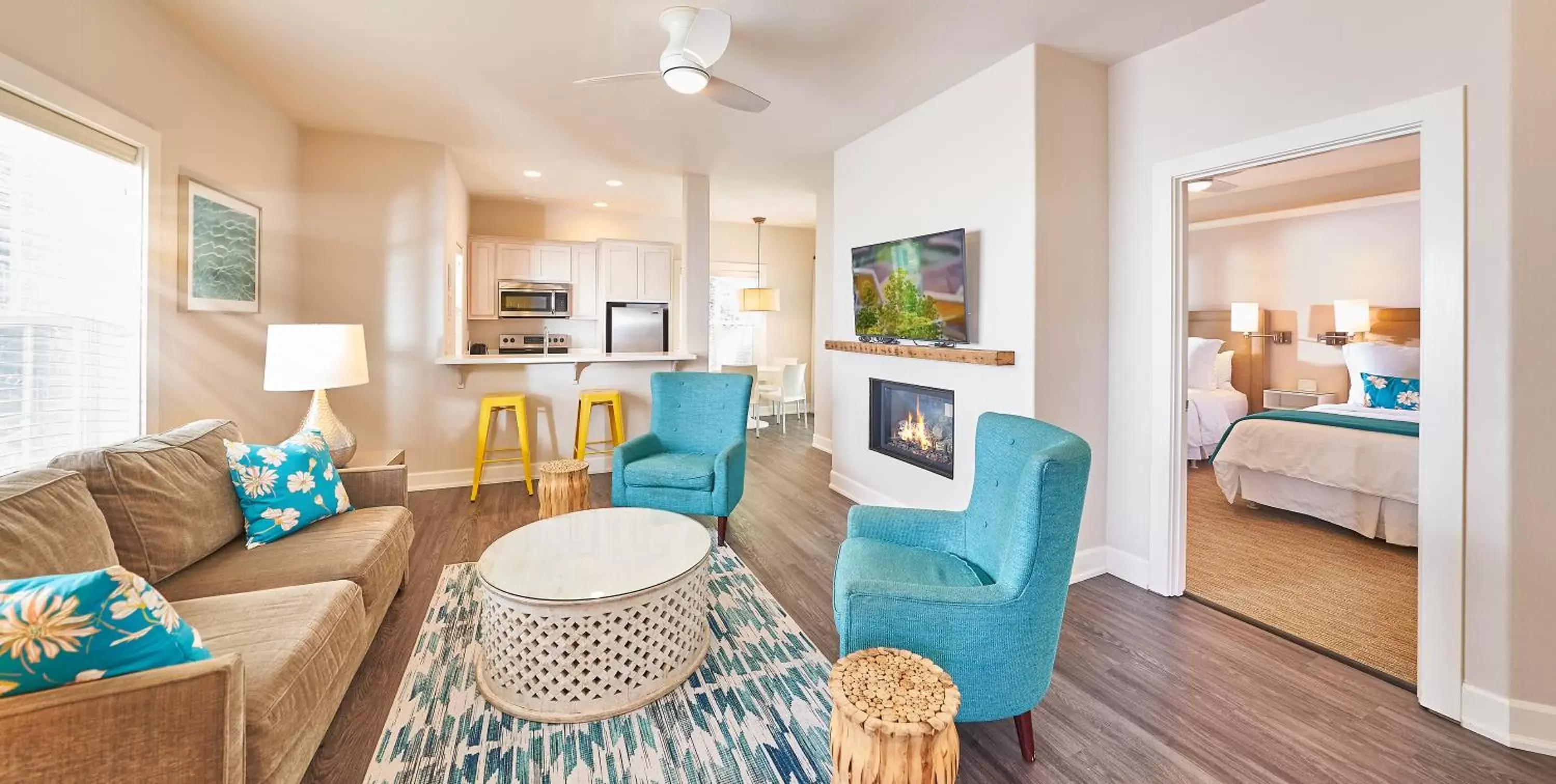 Deluxe Queen Suite in Lithia Springs Resort Deluxe Queen Suite in Lithia Springs Resort