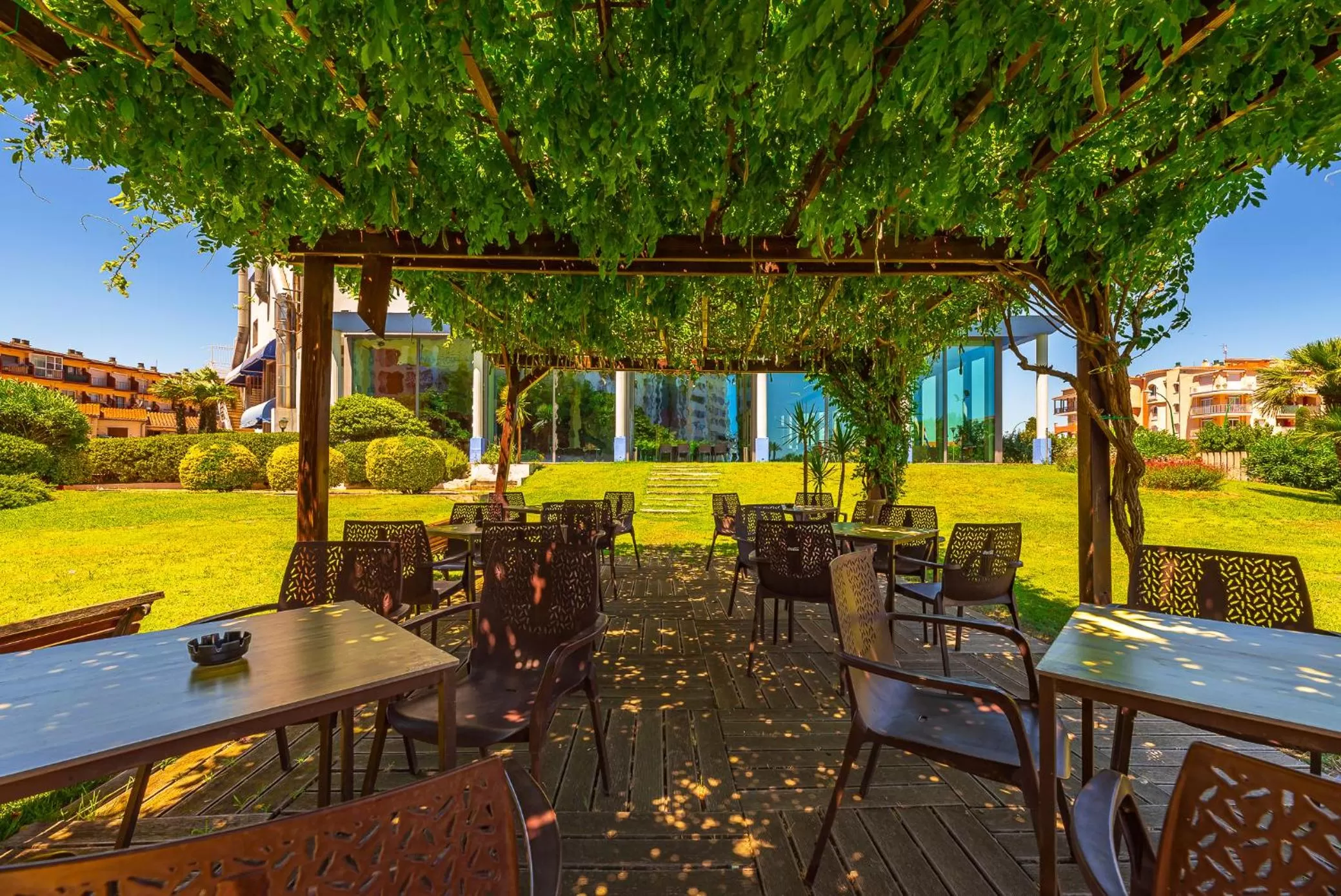 Property building in Xon's Platja HA