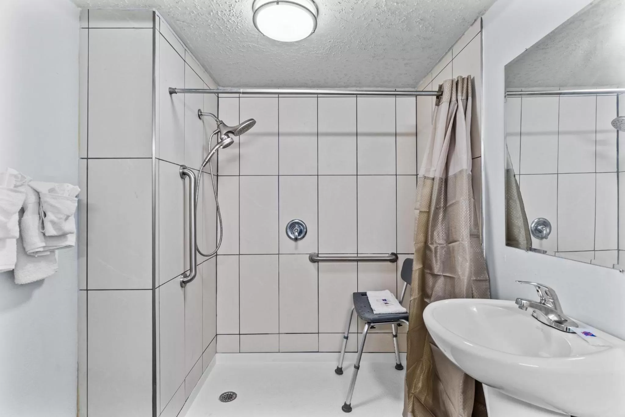 Shower in Studio 6 Wilmington, NC