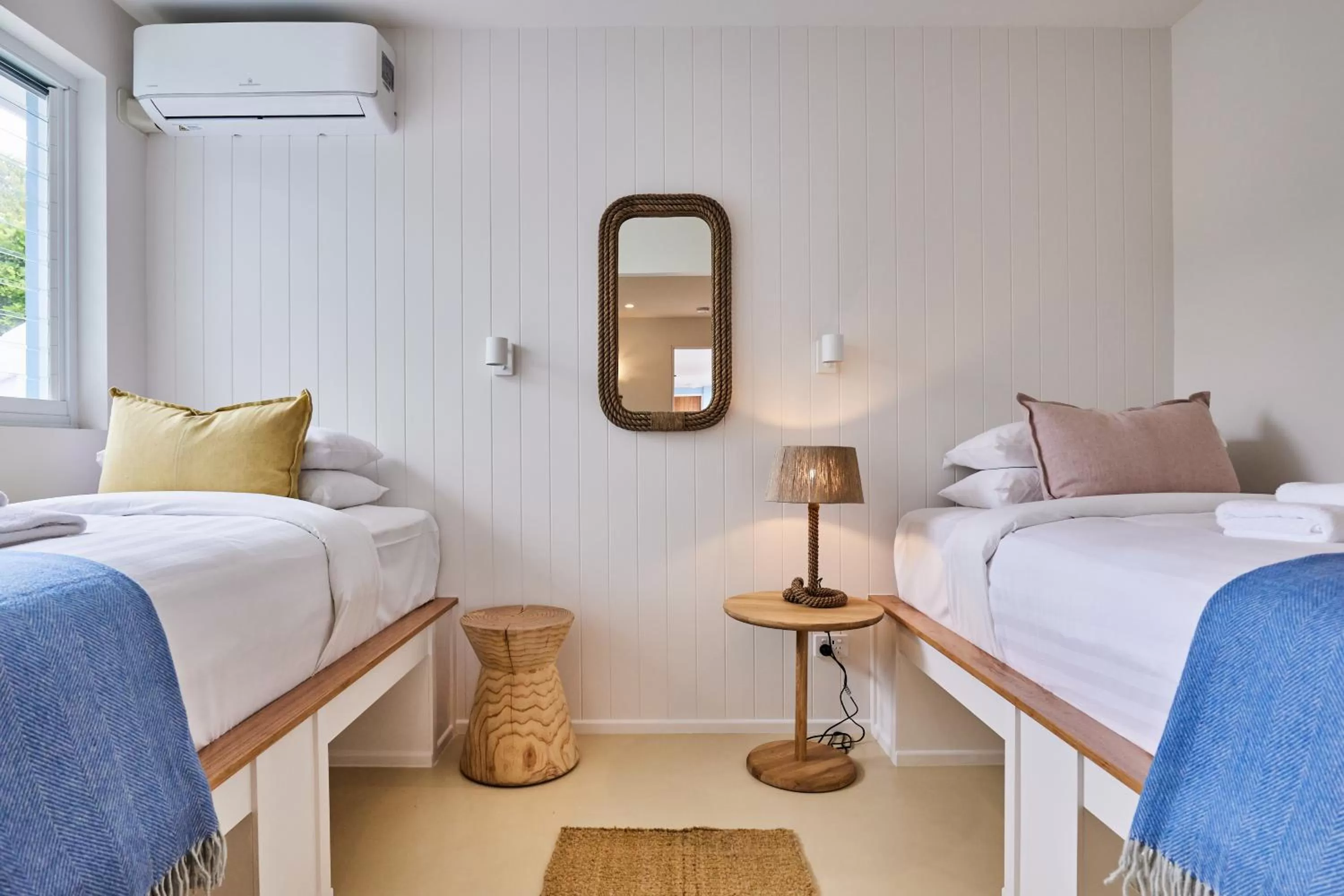 Bedroom, Bed in The Blue Water Motel