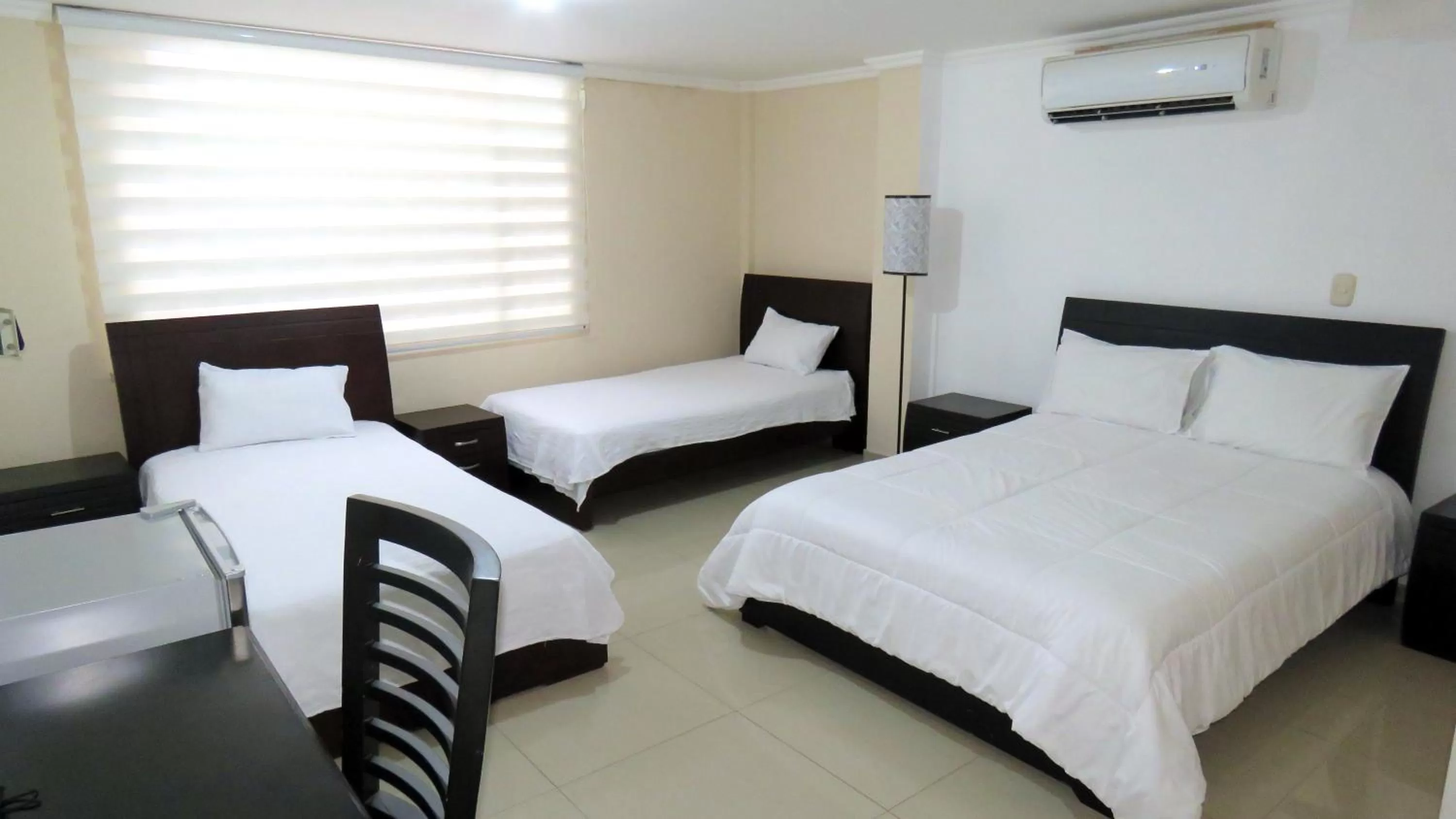 Photo of the whole room, Bed in Mirador de San Jorge