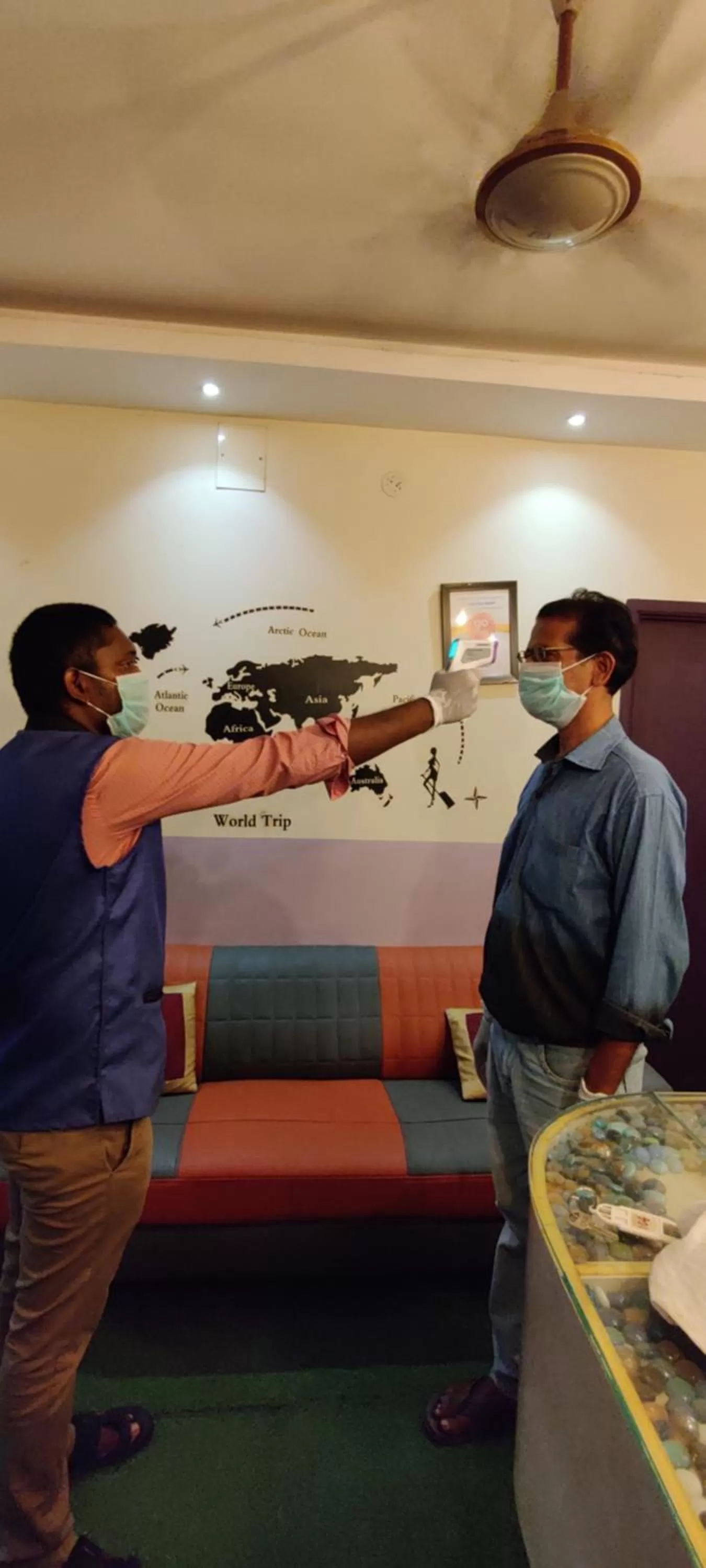 Guests in Zingle Stay Airport Hotel