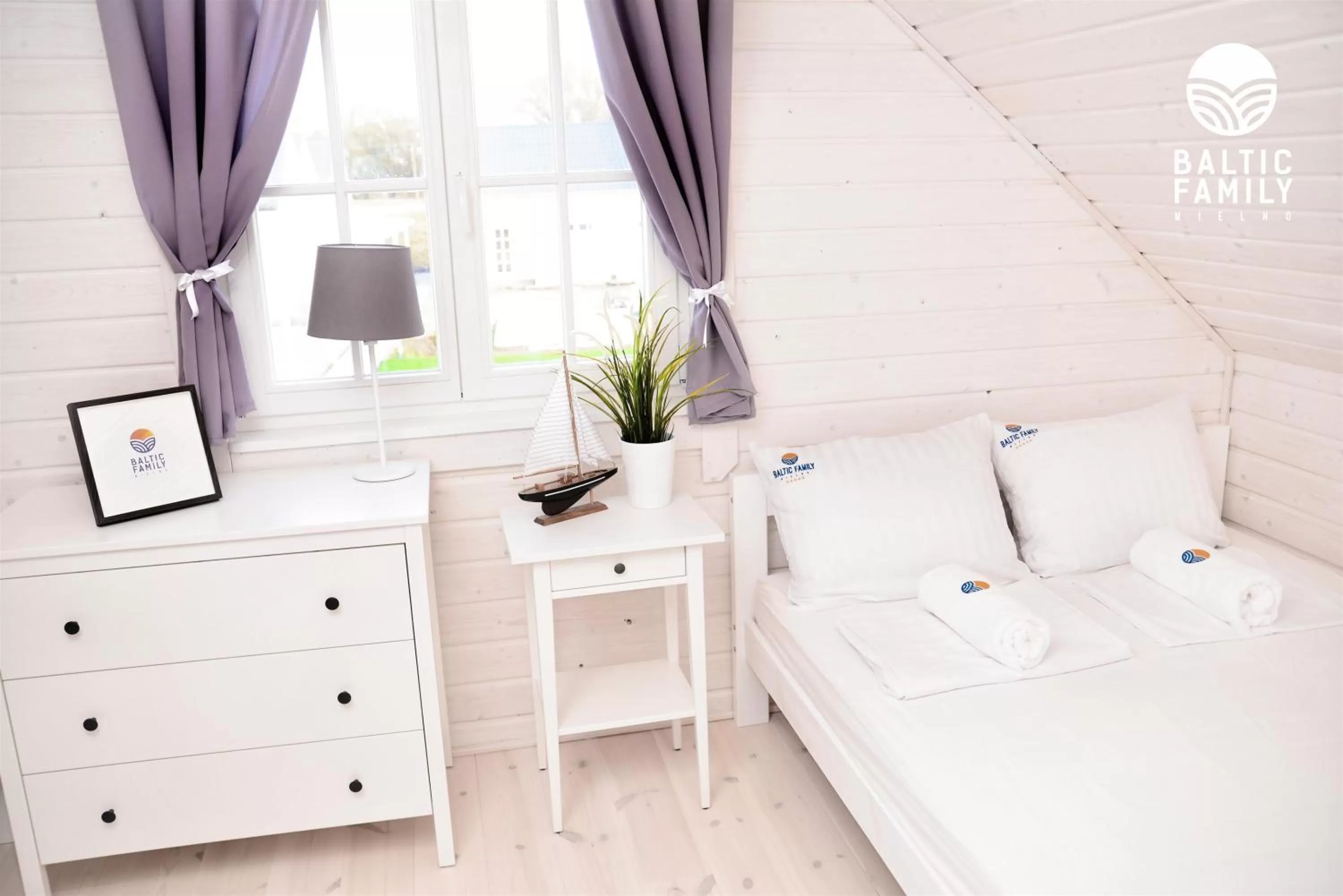 Bedroom, Bed in Baltic Family - domki całoroczne nad morzem basen kidsclub rowery