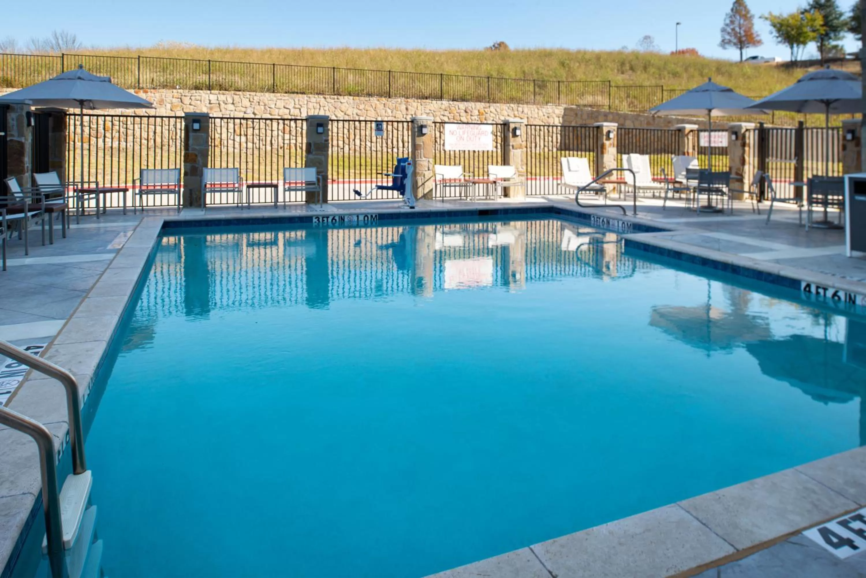 Swimming pool in Hyatt Place Dallas/Rockwall