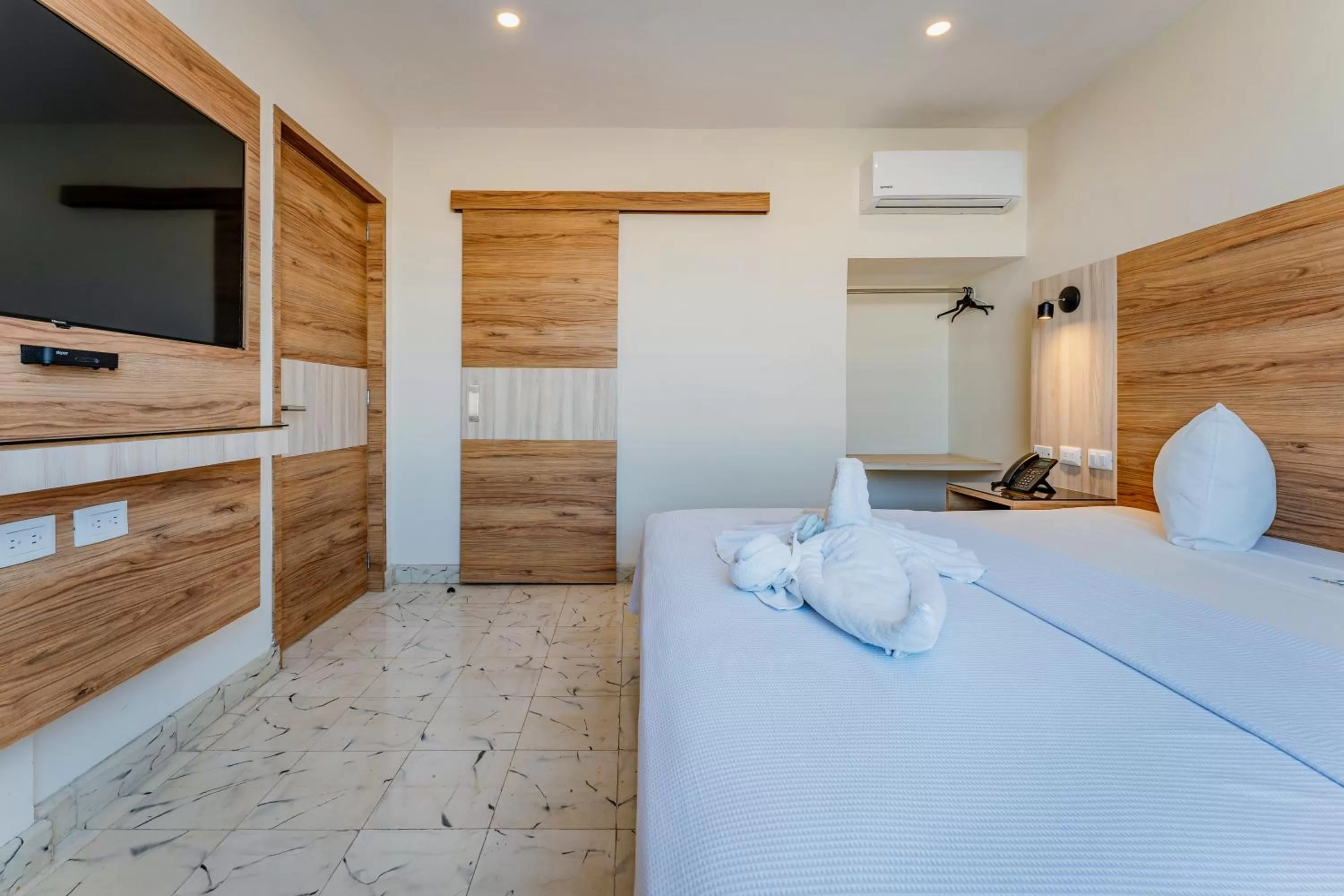 Photo of the whole room, Bed in Hotel Central Merida by Kavia