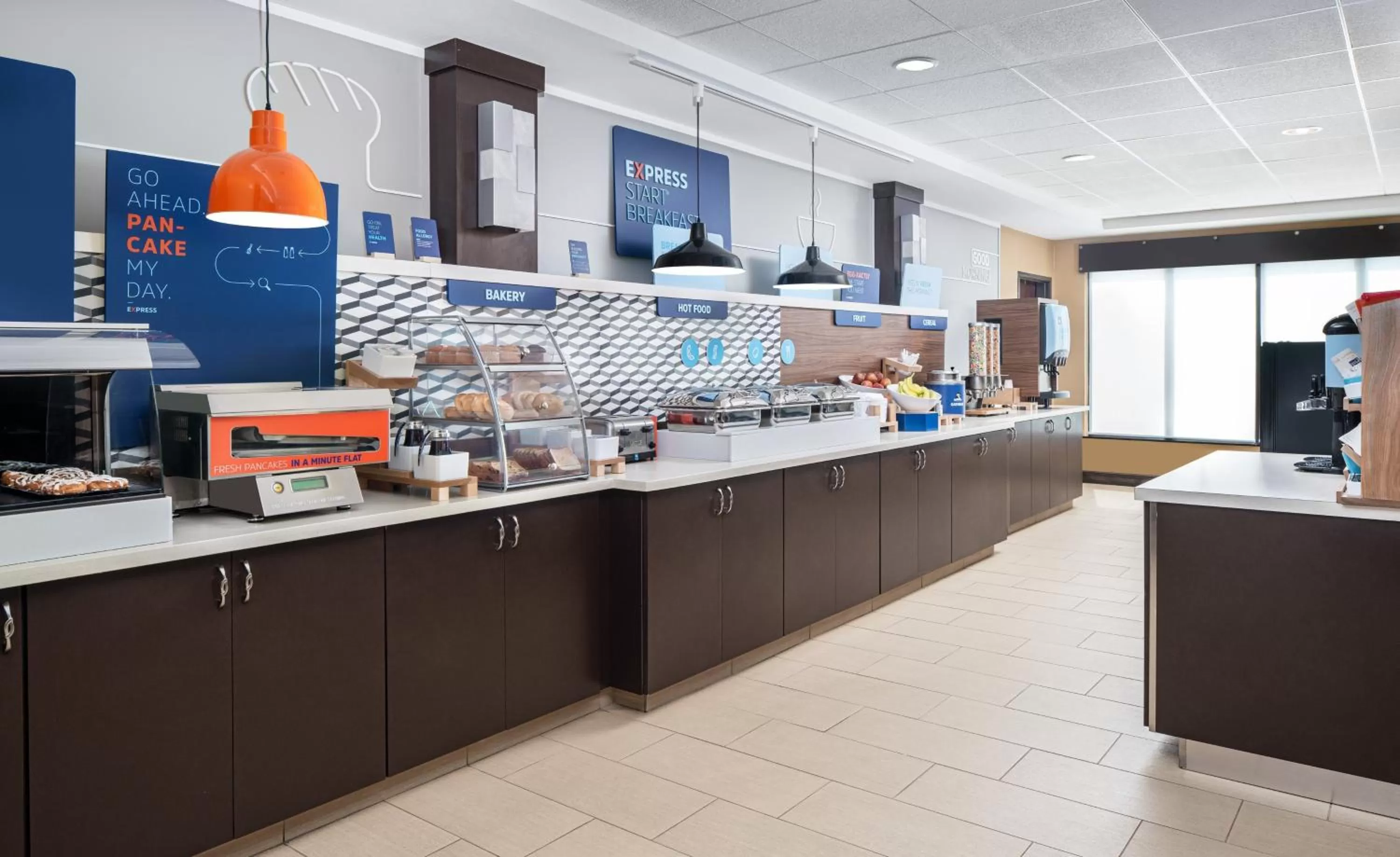 Breakfast in Holiday Inn Express & Suites Midland Loop 250 by IHG