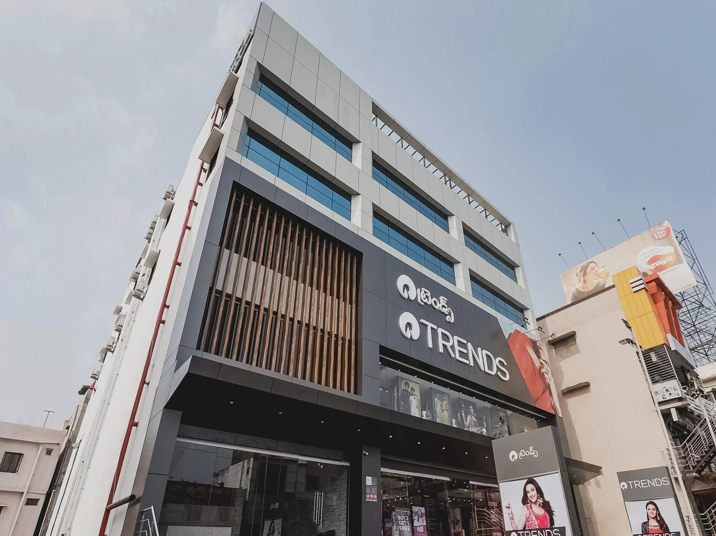 Facade/entrance, Property Building in Capital O Hotel Green Tree