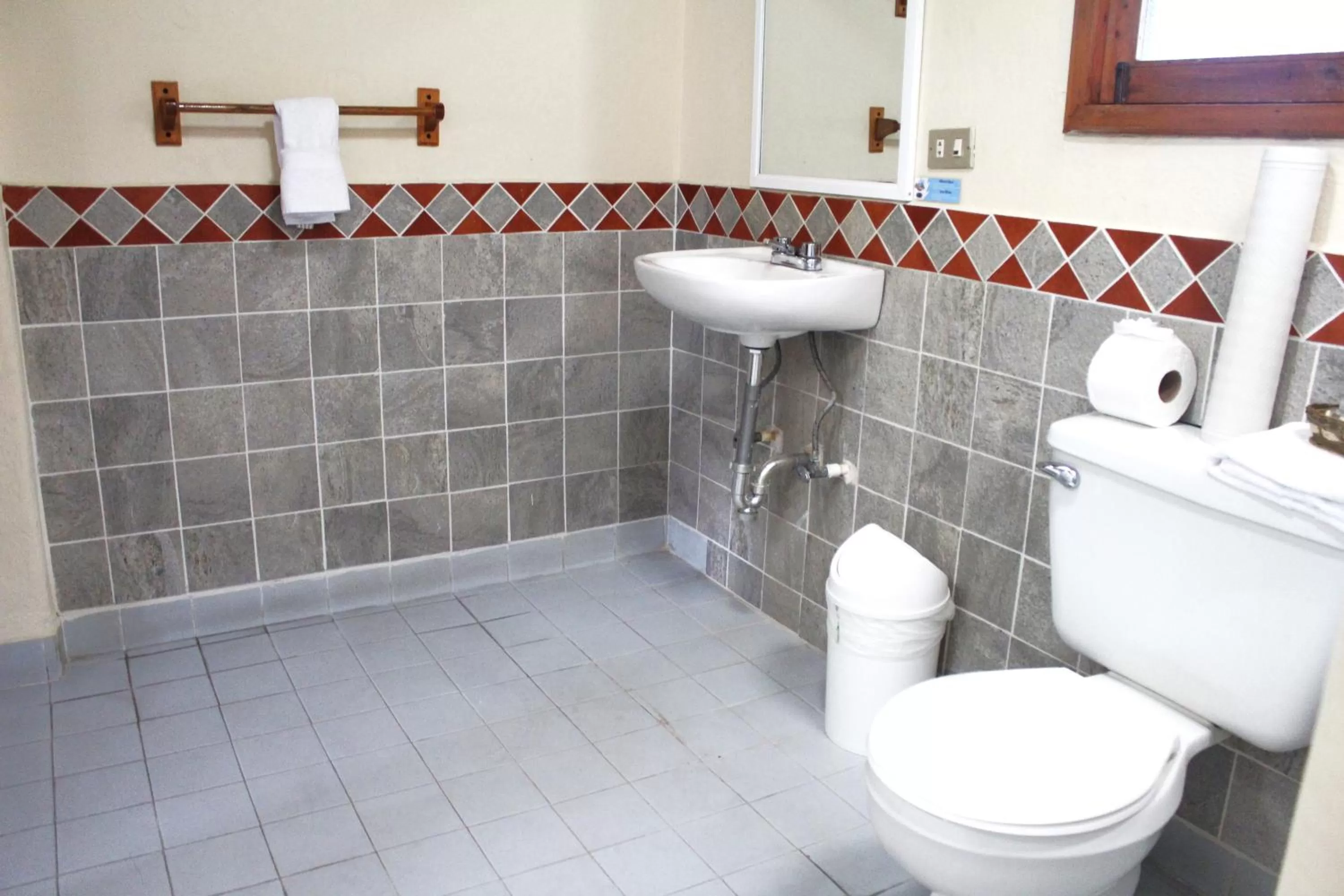 Bathroom in Regis Hotel Spa