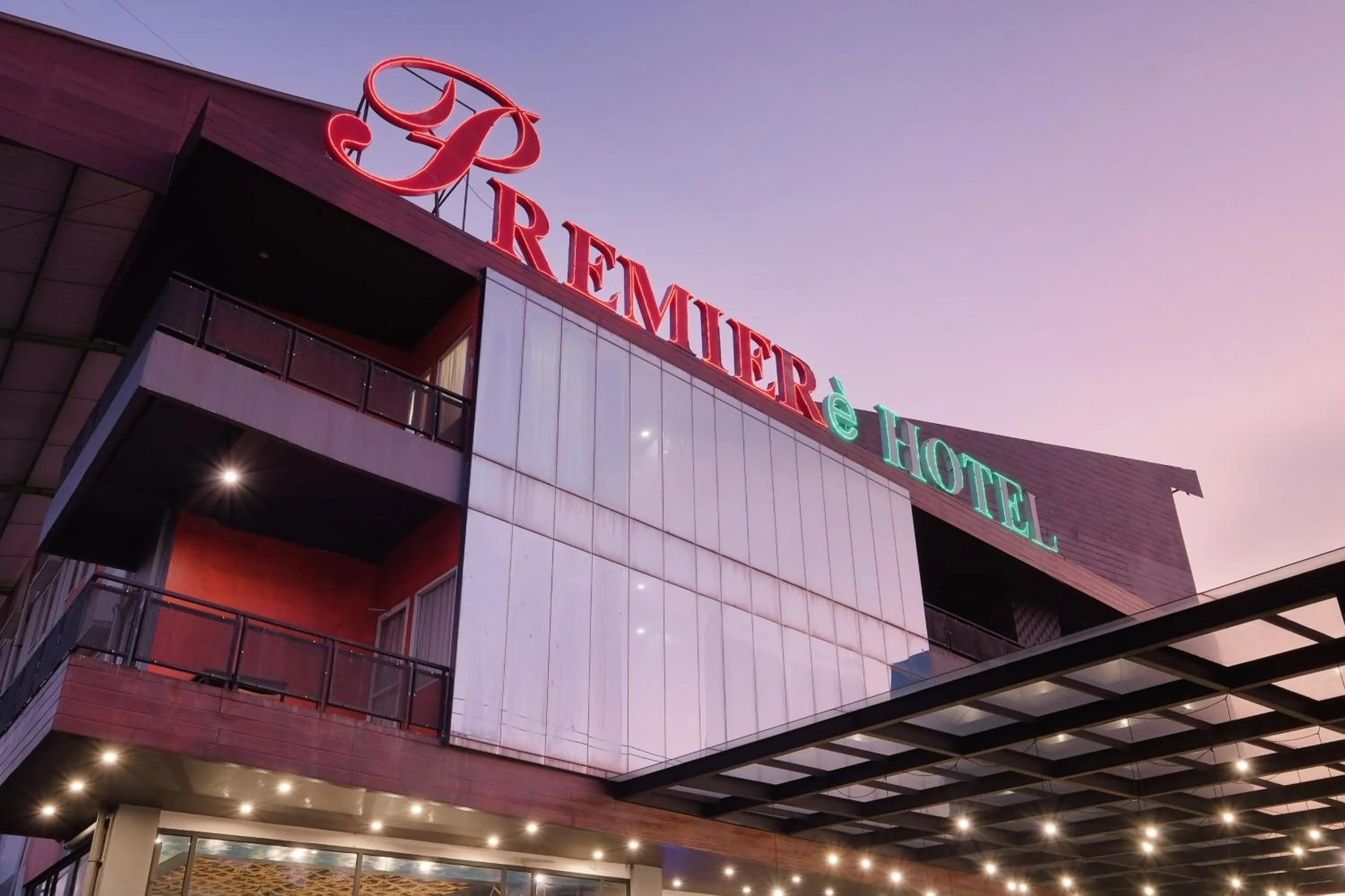 Premiere Hotel Tegal