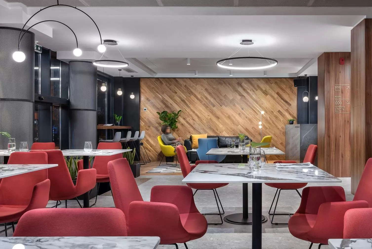 Restaurant/places to eat in Hotel Tim's