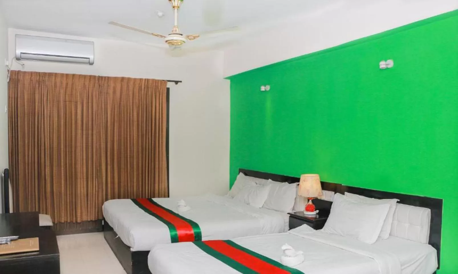 Bedroom, Bed in Central Inn Dhaka City Centre