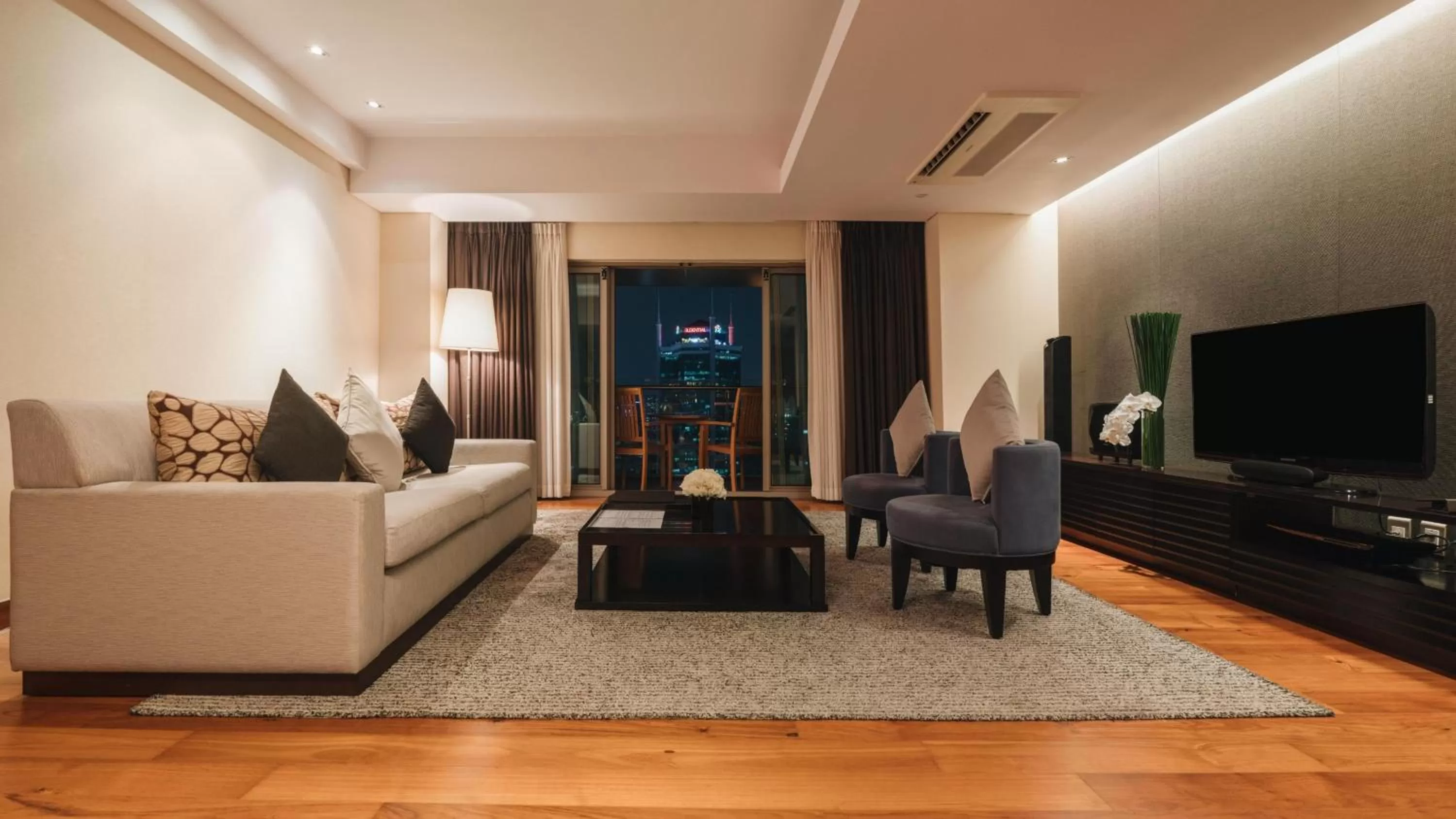 Photo of the whole room, Seating Area in InterContinental Residences Saigon, an IHG Hotel