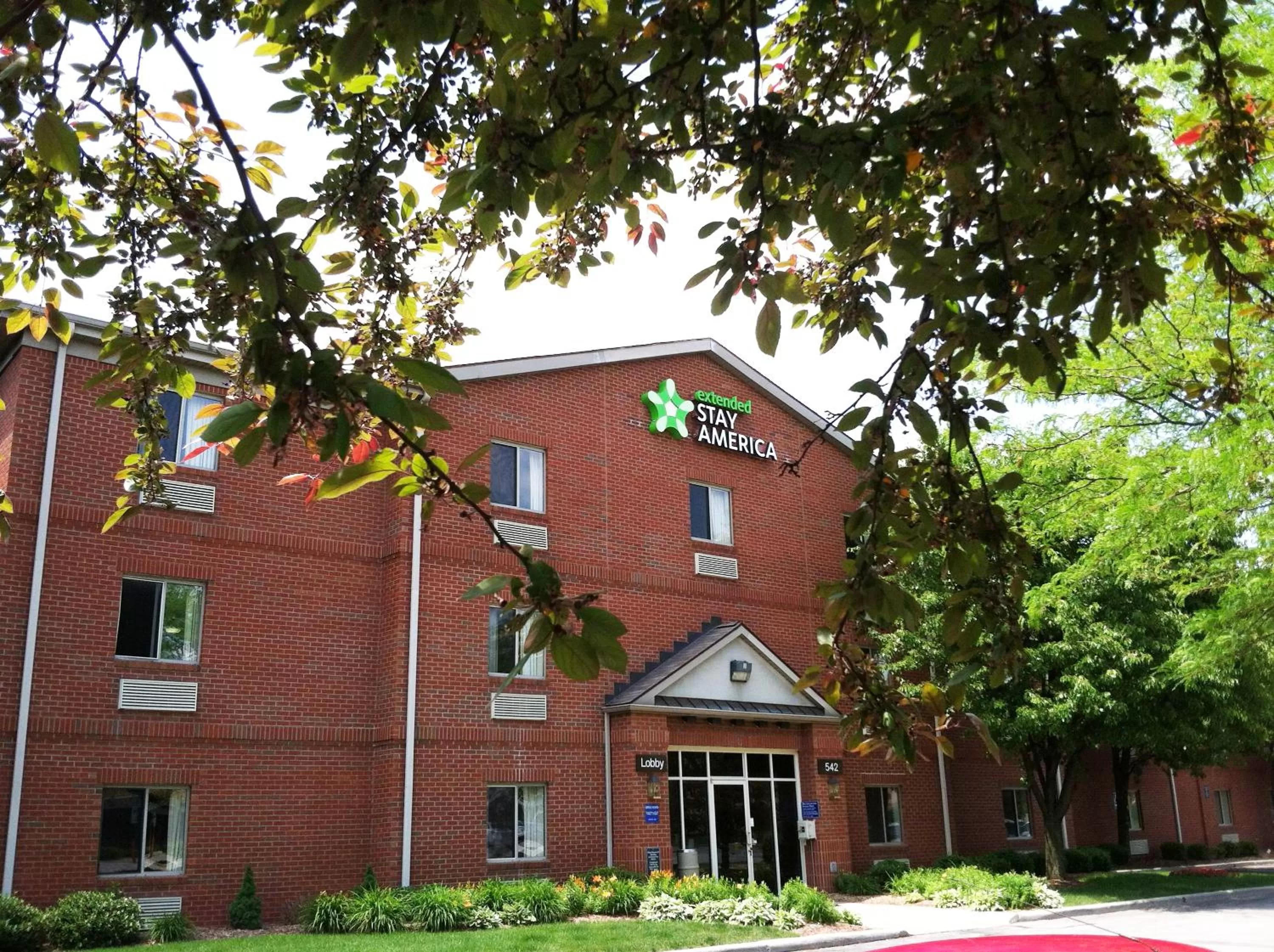 Property building in Extended Stay America Suites - Toledo - Maumee
