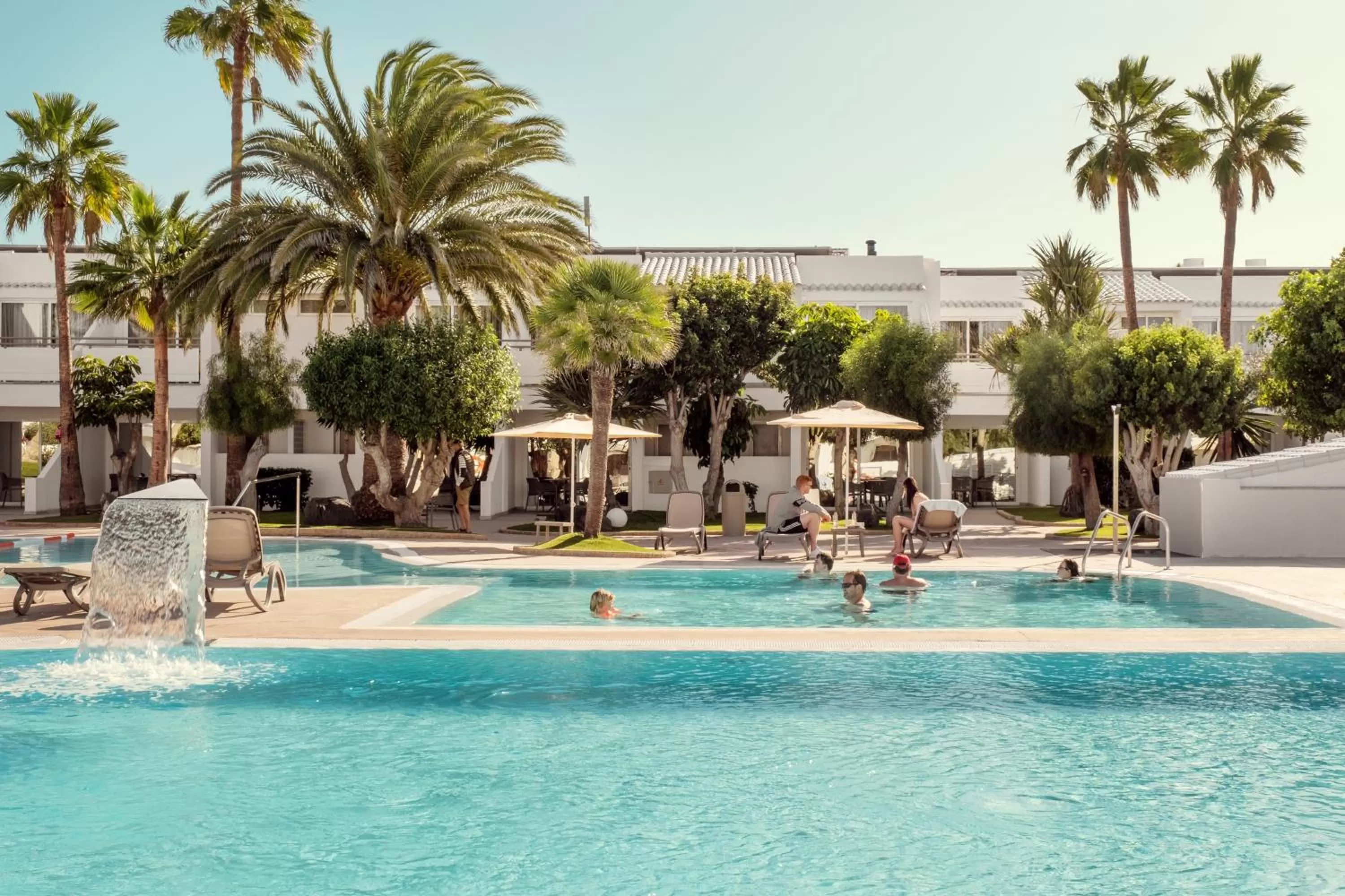 Swimming pool in Playa Park Zensation