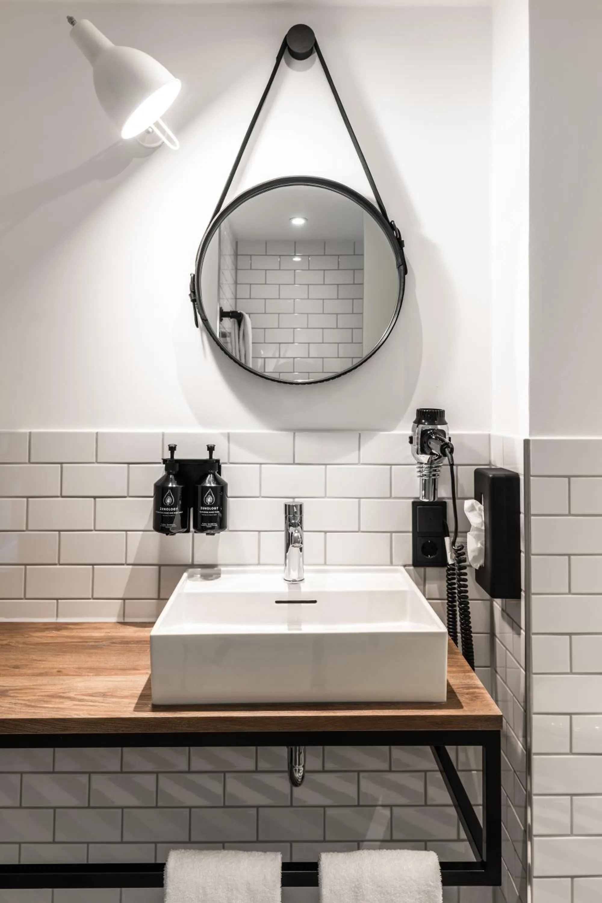 Bathroom in pentahotel Wiesbaden