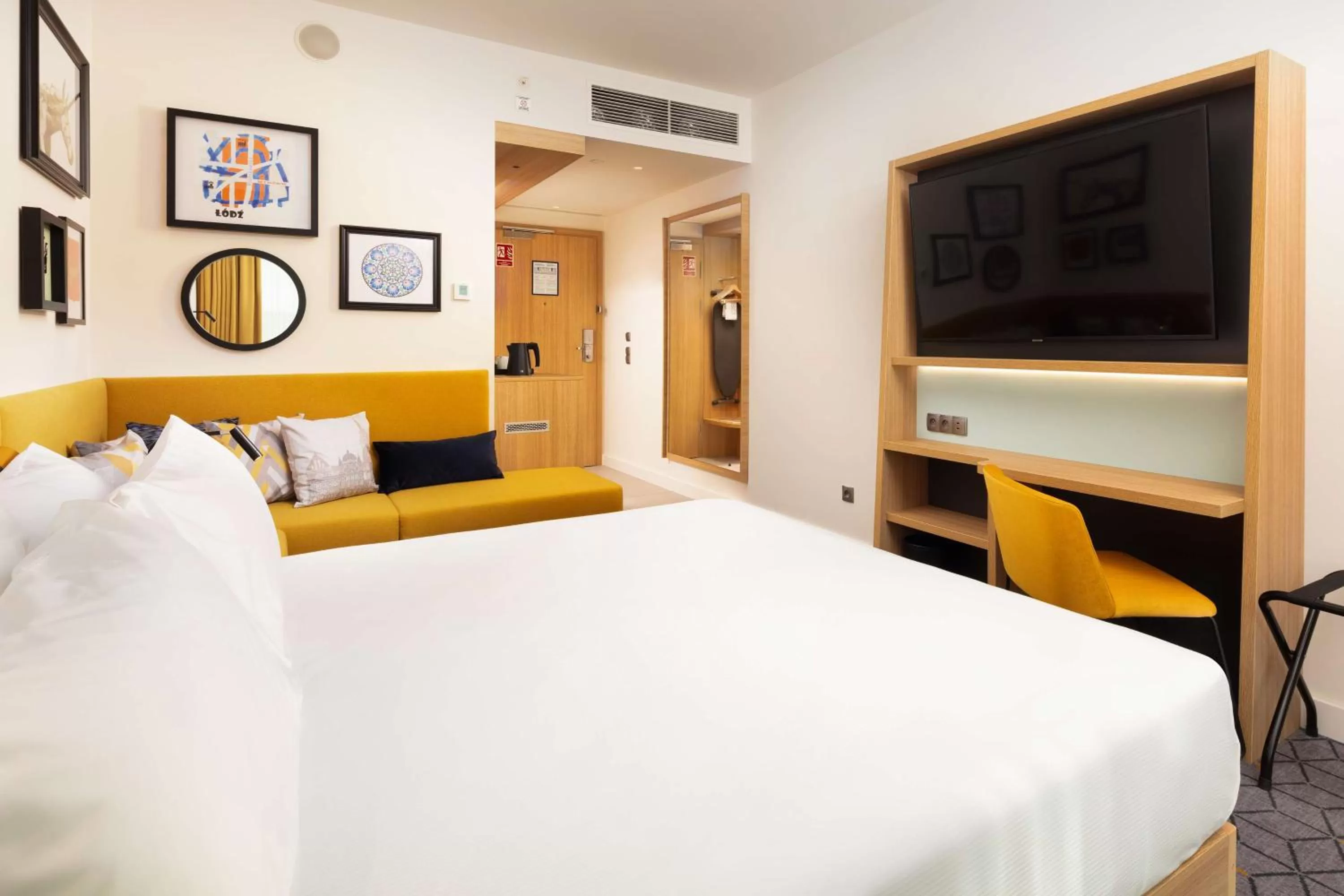 Bedroom, Bed in Hampton by Hilton Łódź City Center