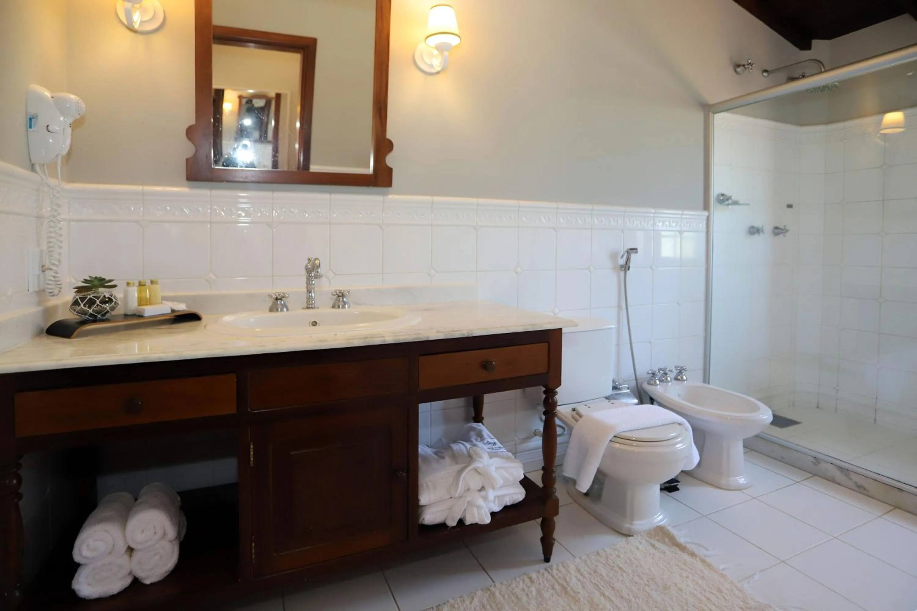 Bathroom in Vila Angatu Eco Resort & SPA