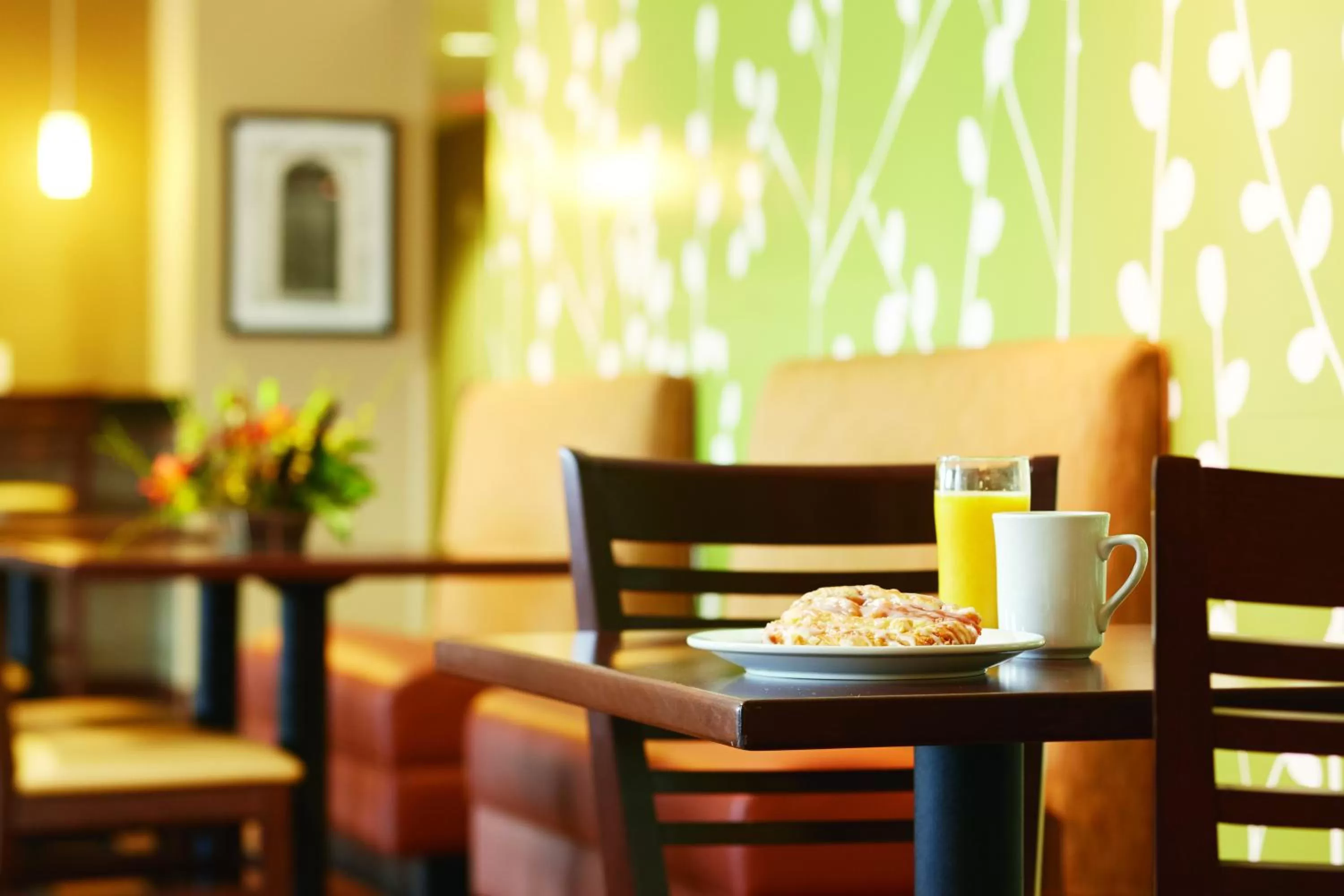 Restaurant/places to eat in Sleep Inn Regina East