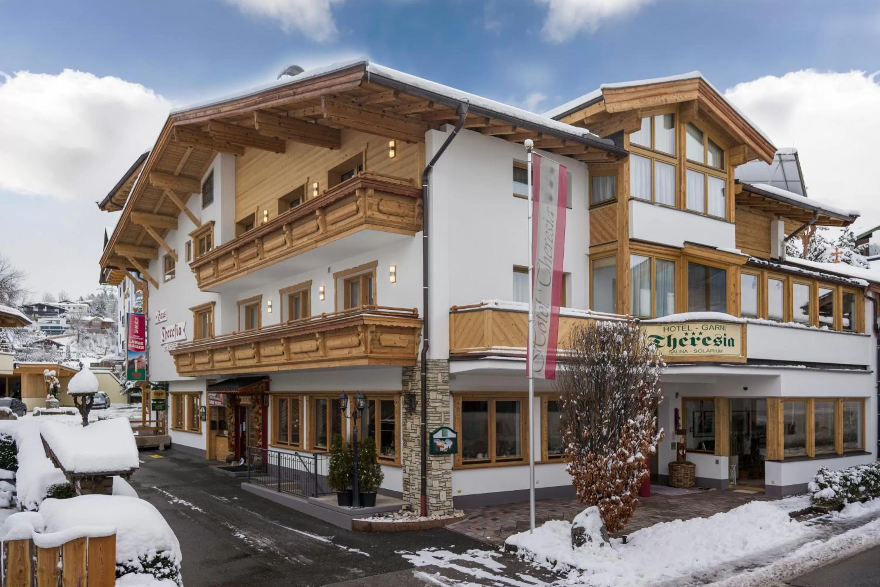 Property building in Hotel Theresia Garni