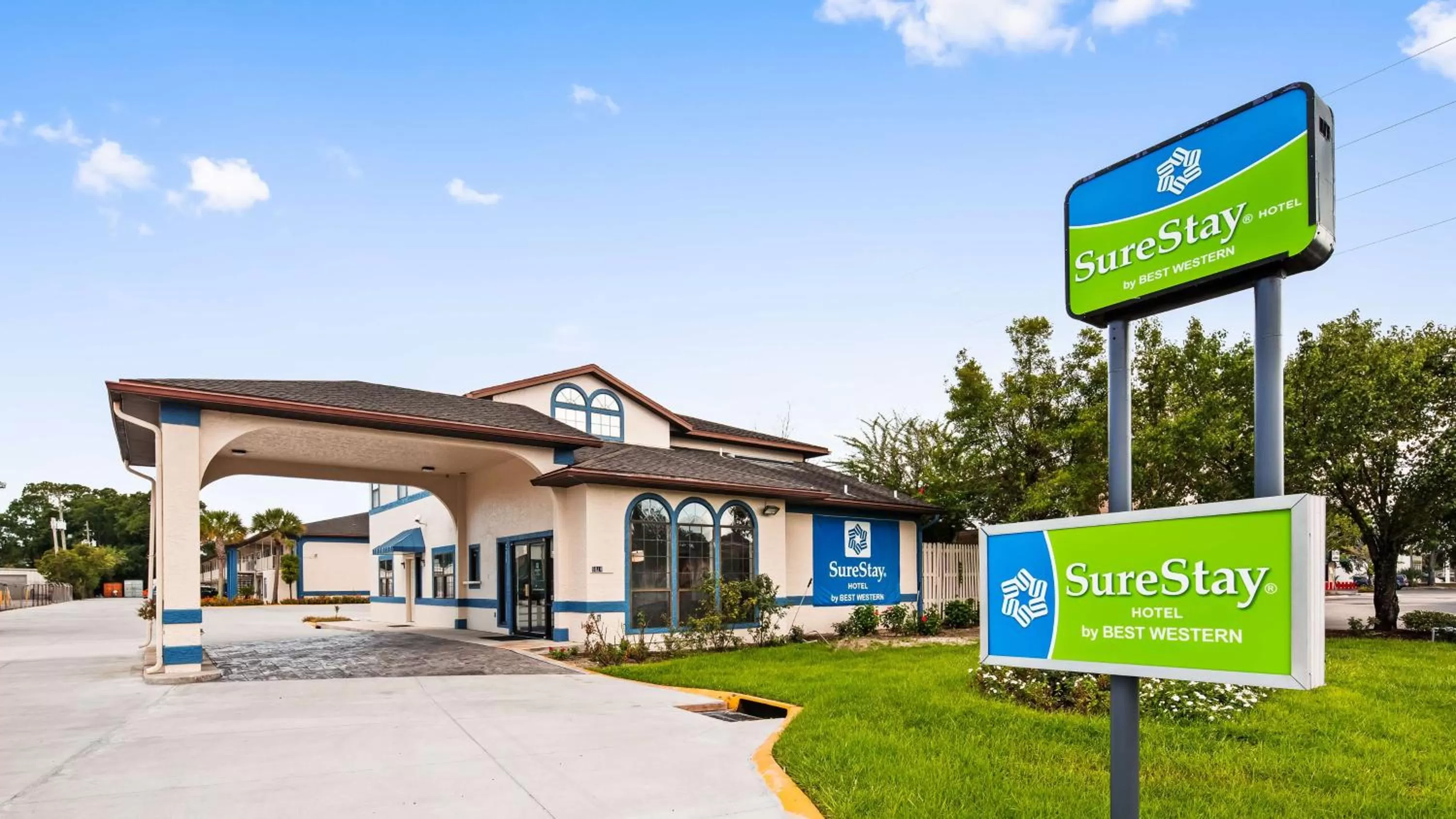 Property building in SureStay Hotel by Best Western Jacksonville South