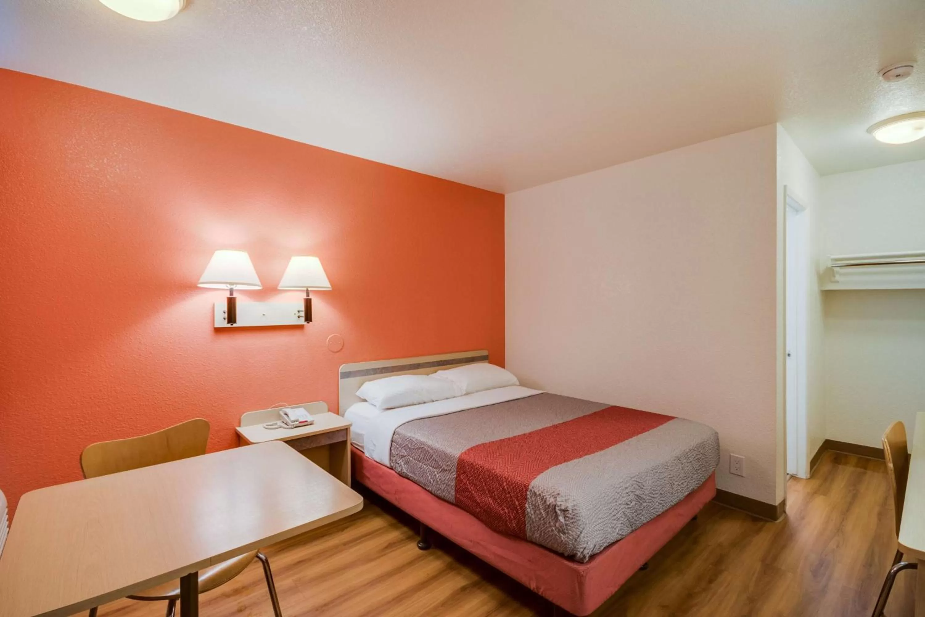 Other, Bed in Motel 6-Bellingham, WA