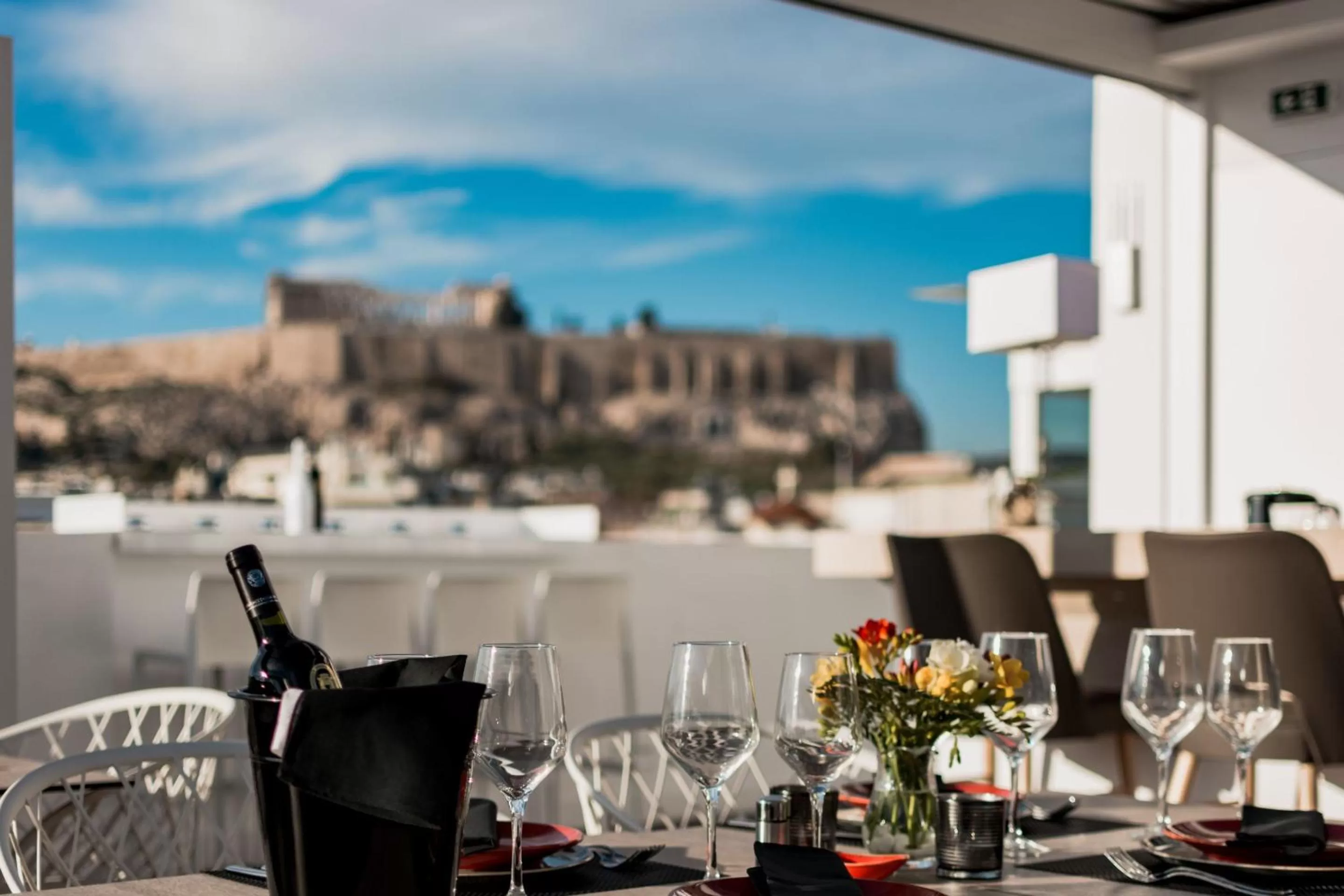 Day in Acropolis Select