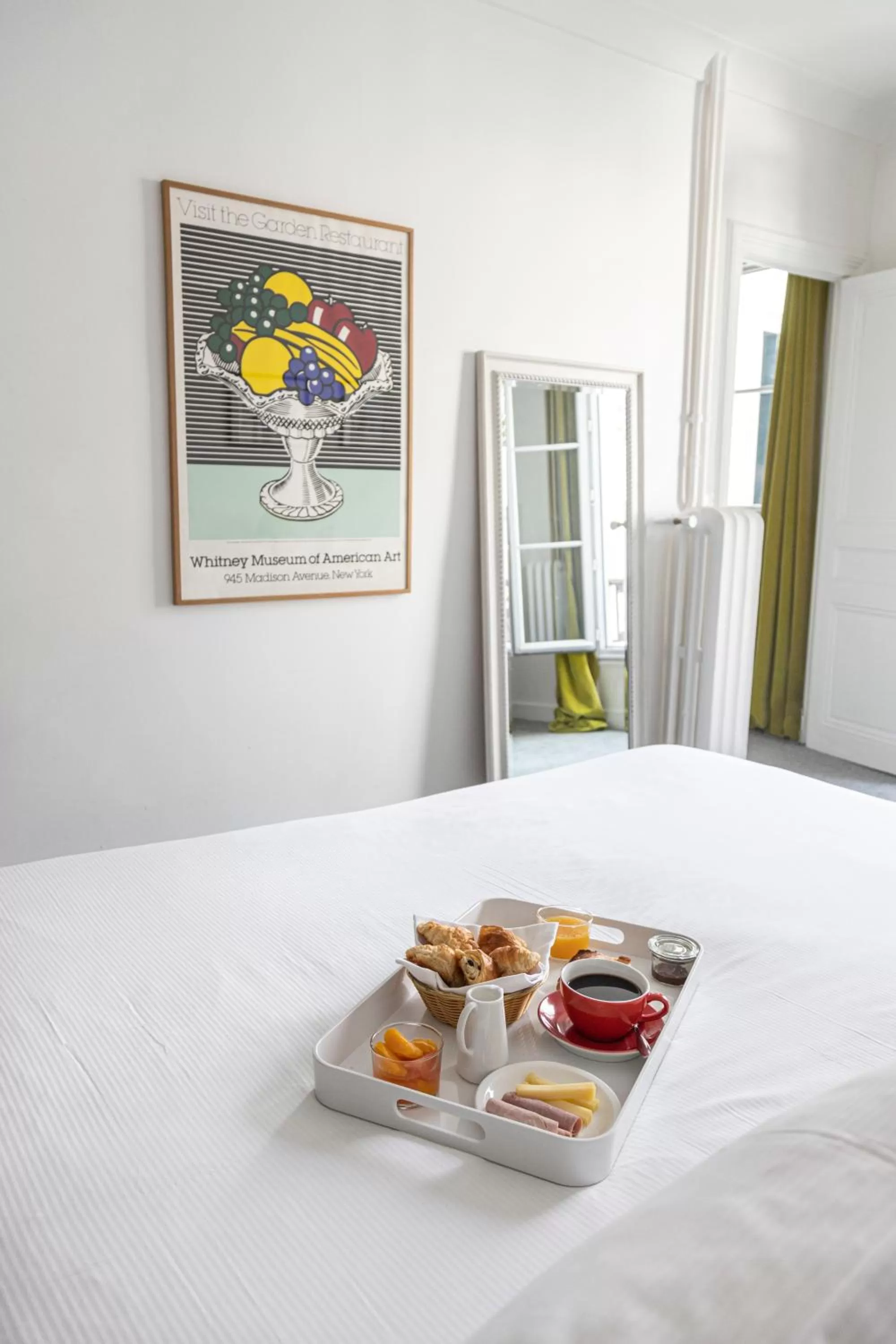 Breakfast, Bed in Hôtel Arvor Saint Georges