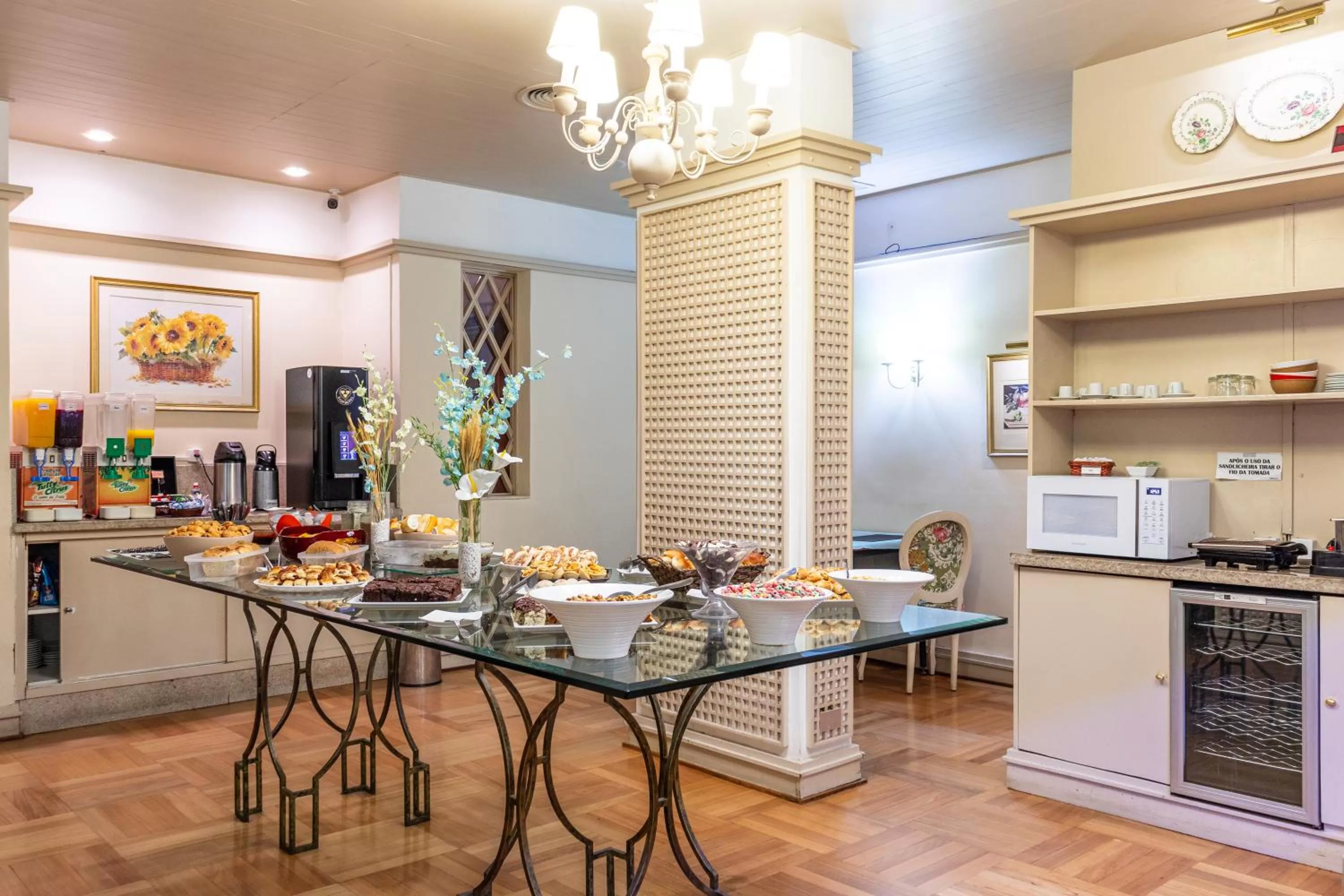 Coffee/tea facilities in Lancaster Hotel by Castelo Itaipava