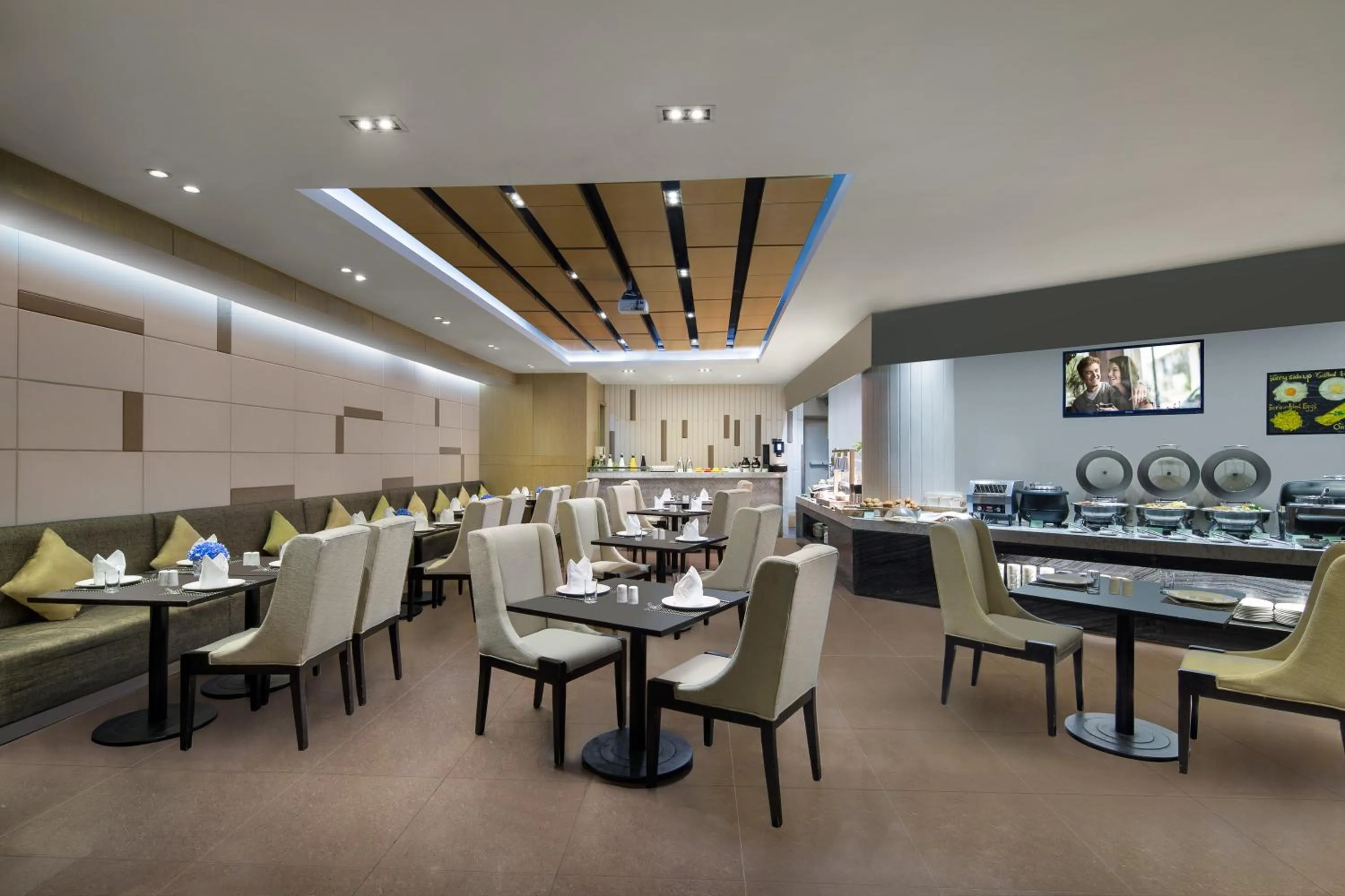 Restaurant/places to eat in Somerset Emerald City Suzhou