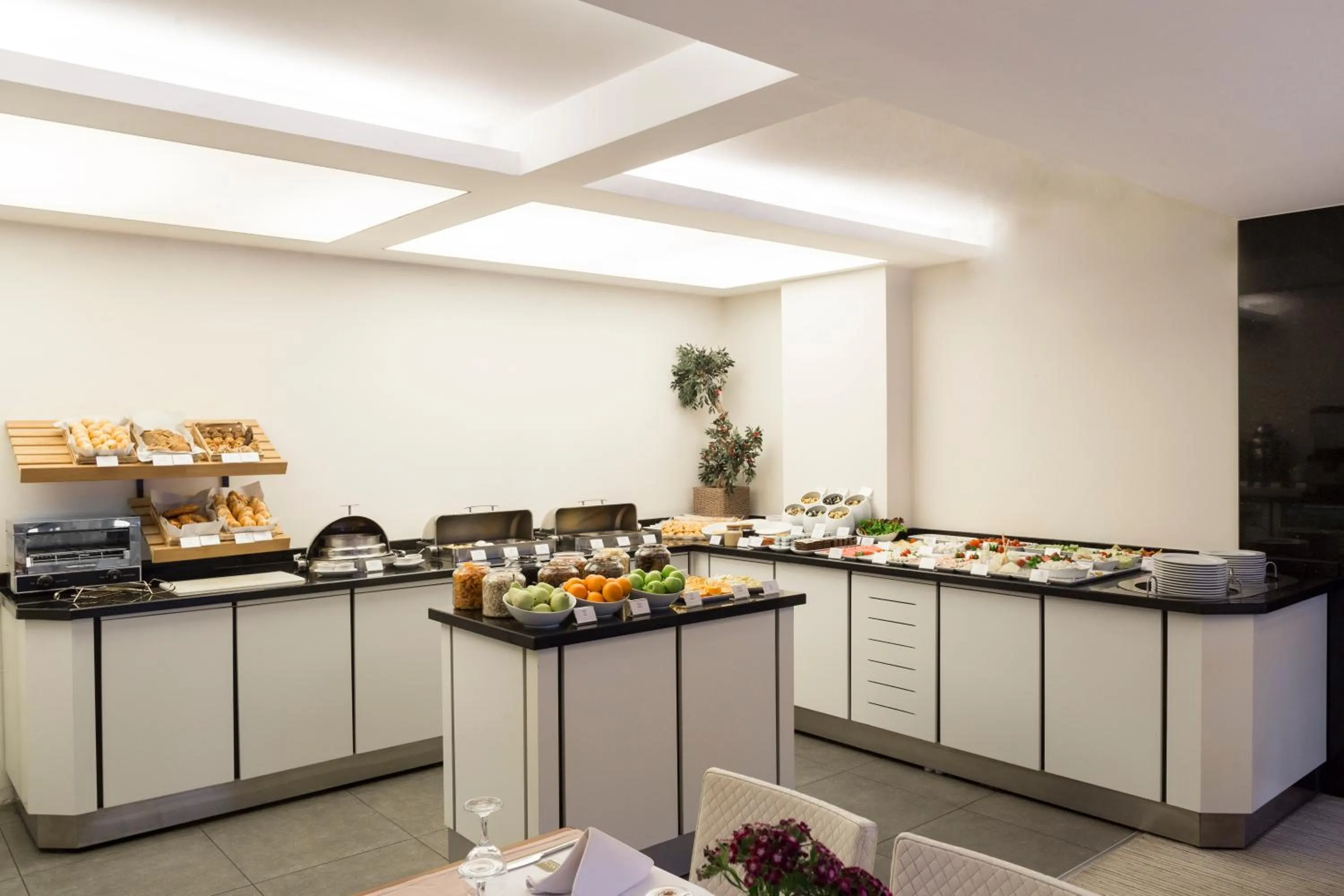 Buffet breakfast in Blanca Hotel