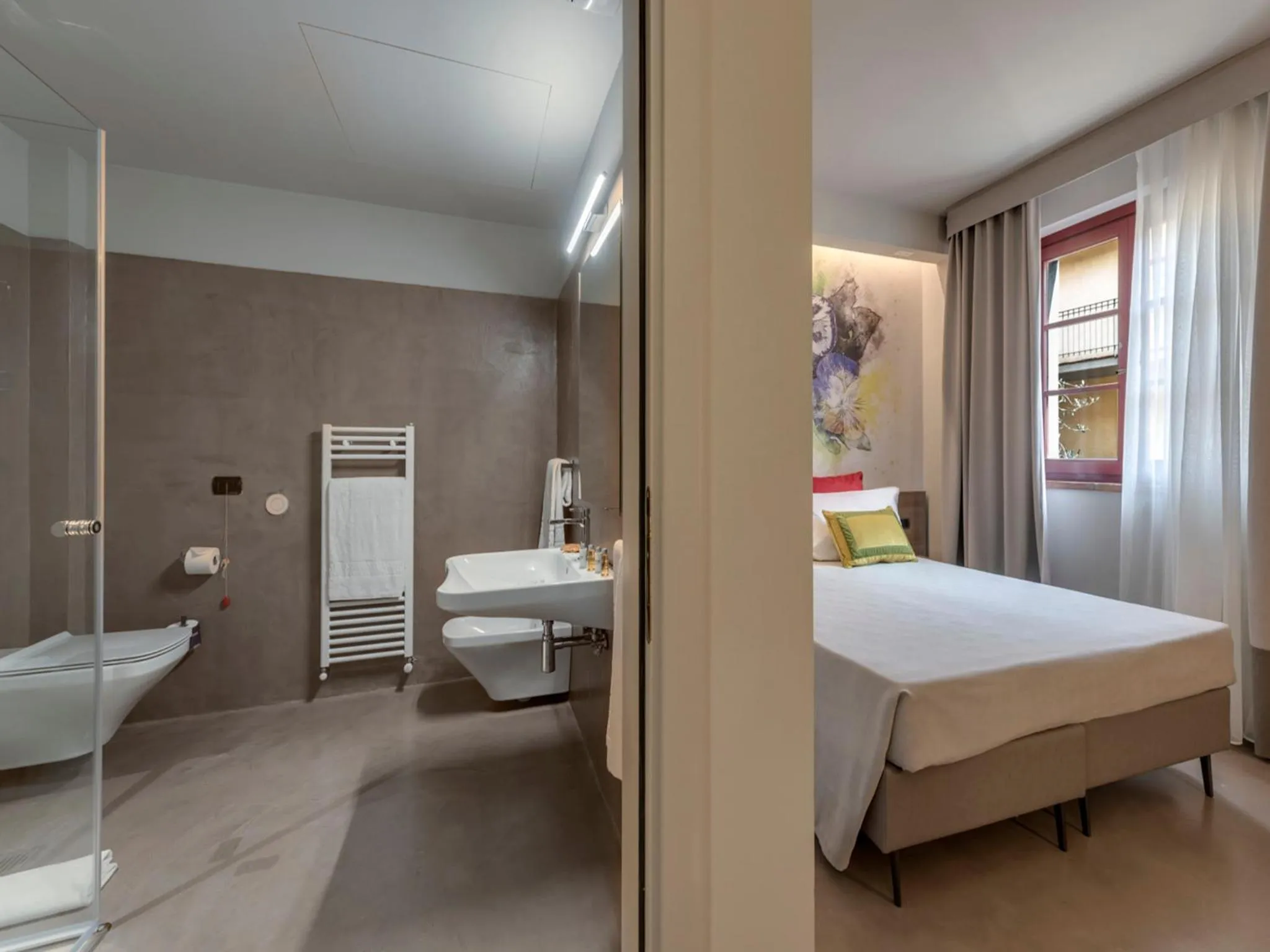 Bathroom, Bed in Hotel & Restaurant Casolare Le Terre Rosse