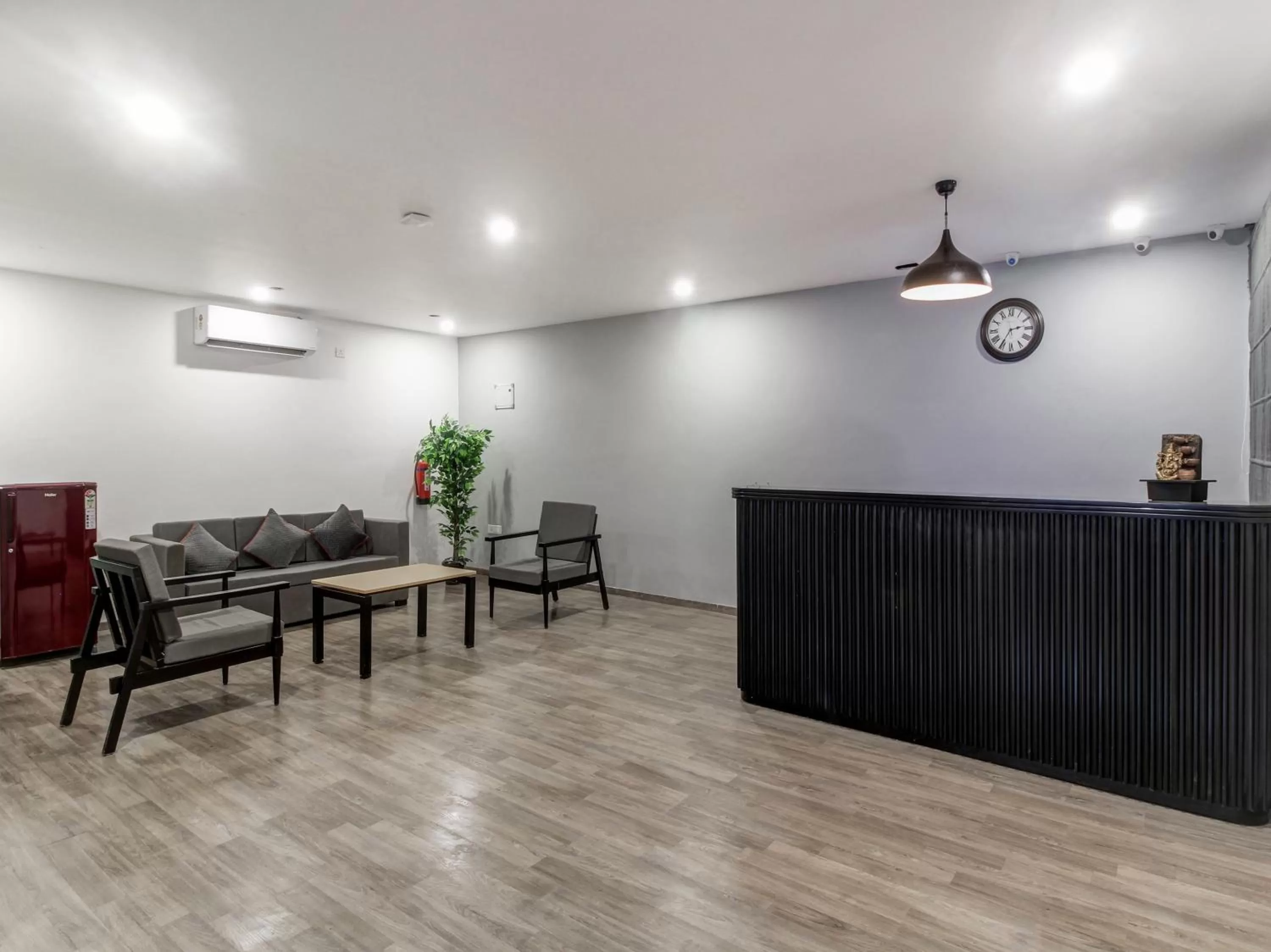 Lobby or reception in Super Townhouse RCC Majestic 397 LB Nagar