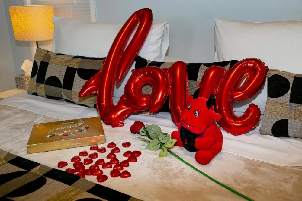 Bed in Amore On Buderim Rainforest Cabins