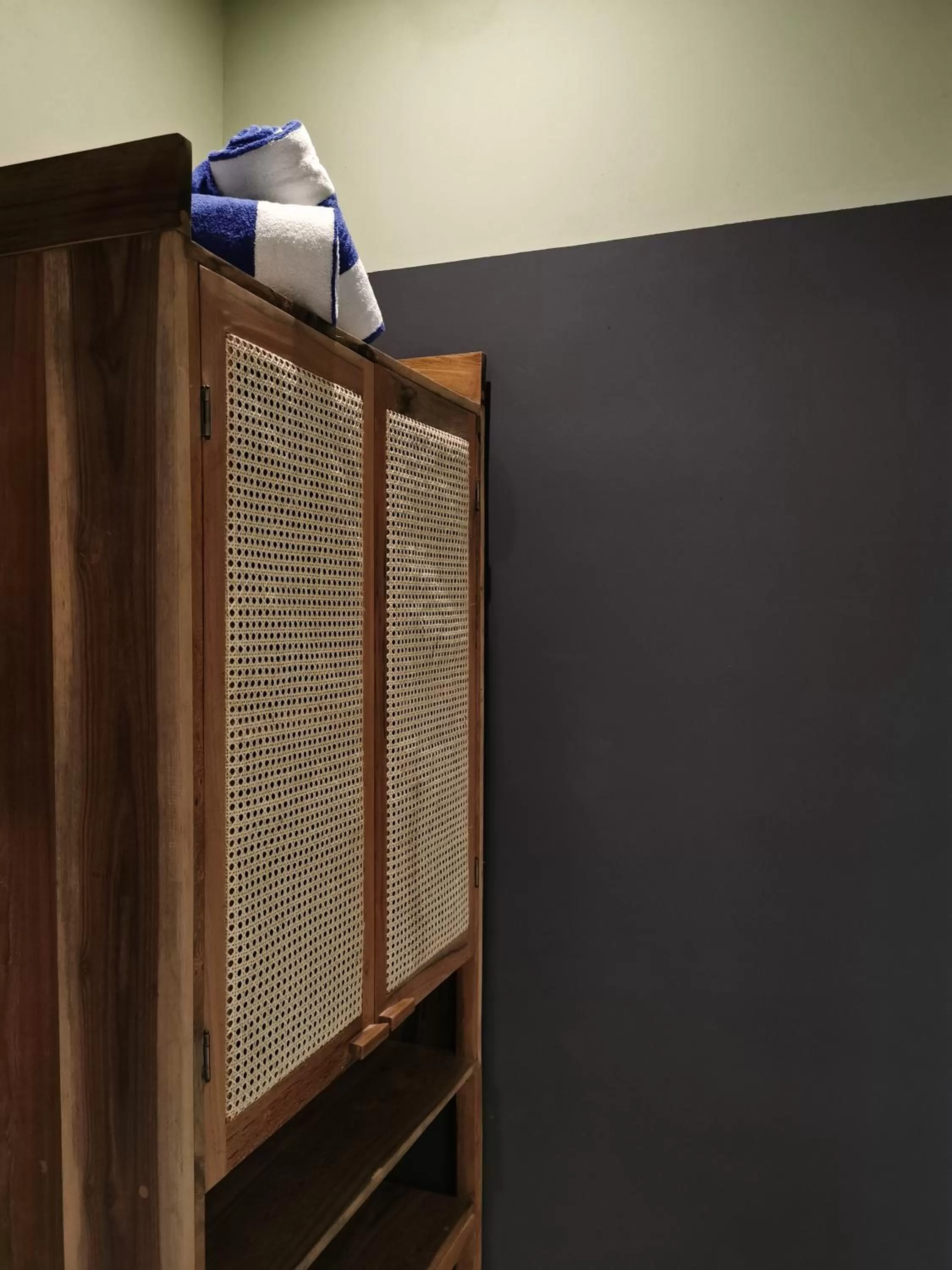 Bedroom in Loba Tulum Male Only