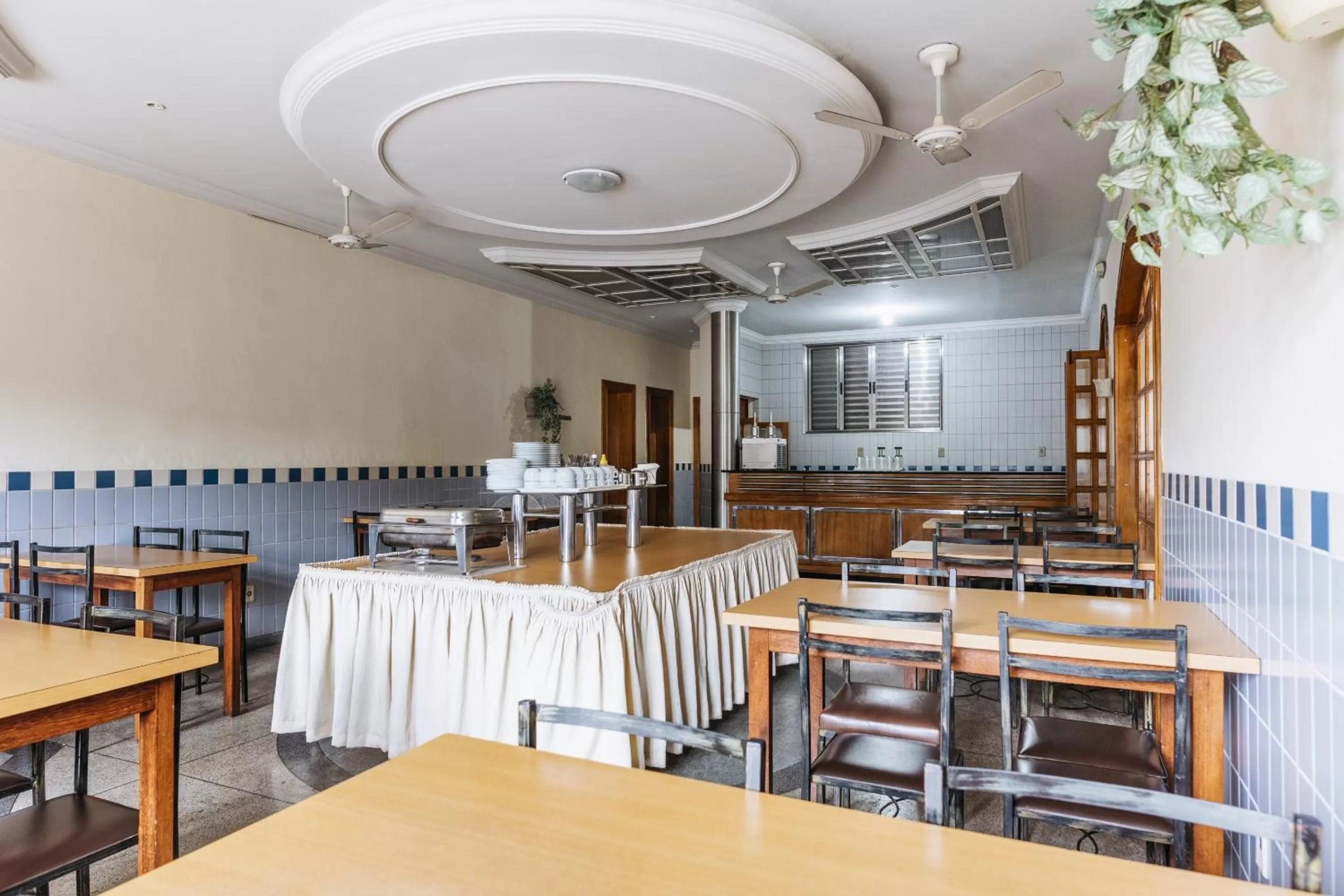 Restaurant/places to eat in Hotel Líder