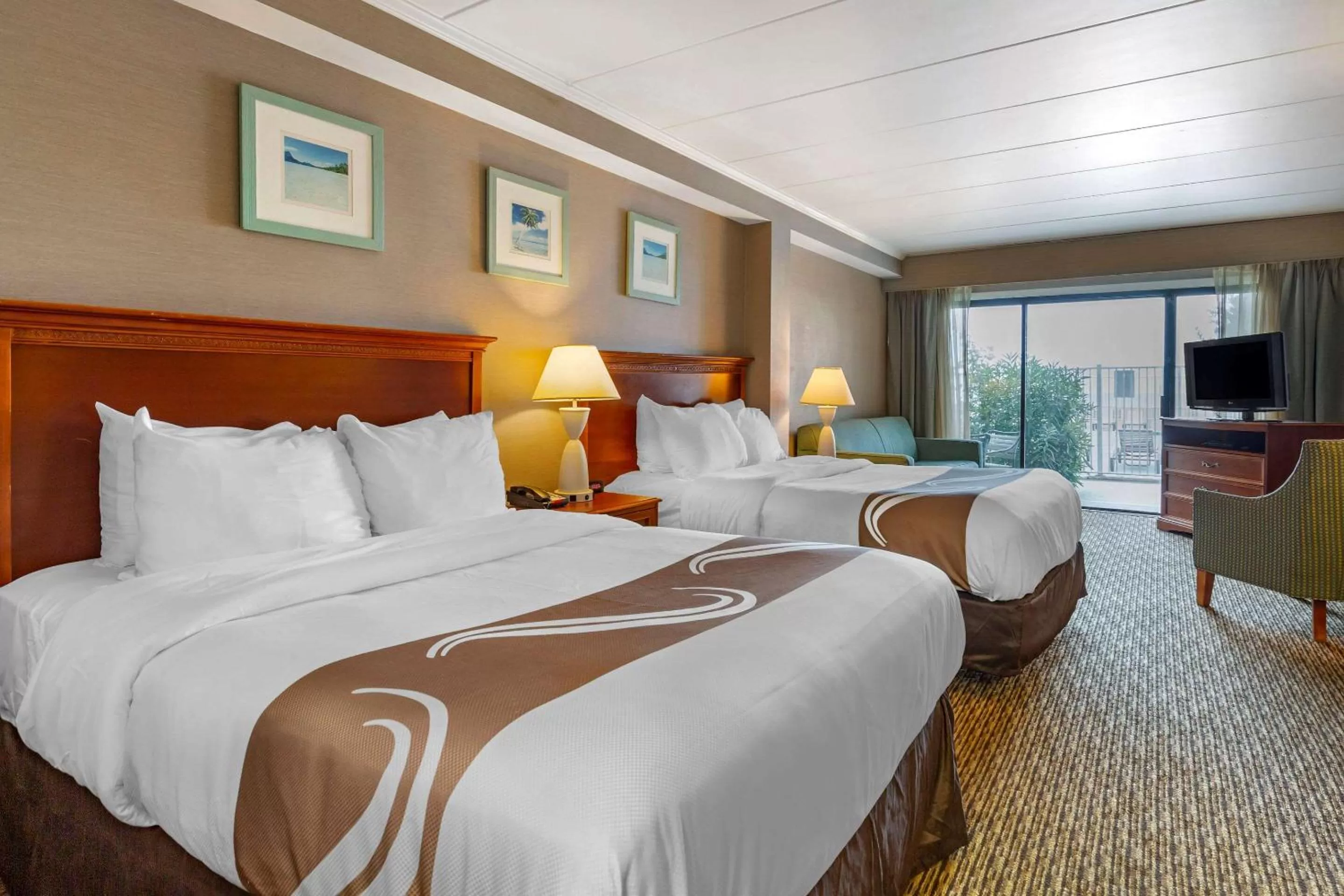 Photo of the whole room, Bed in Quality Inn Boardwalk